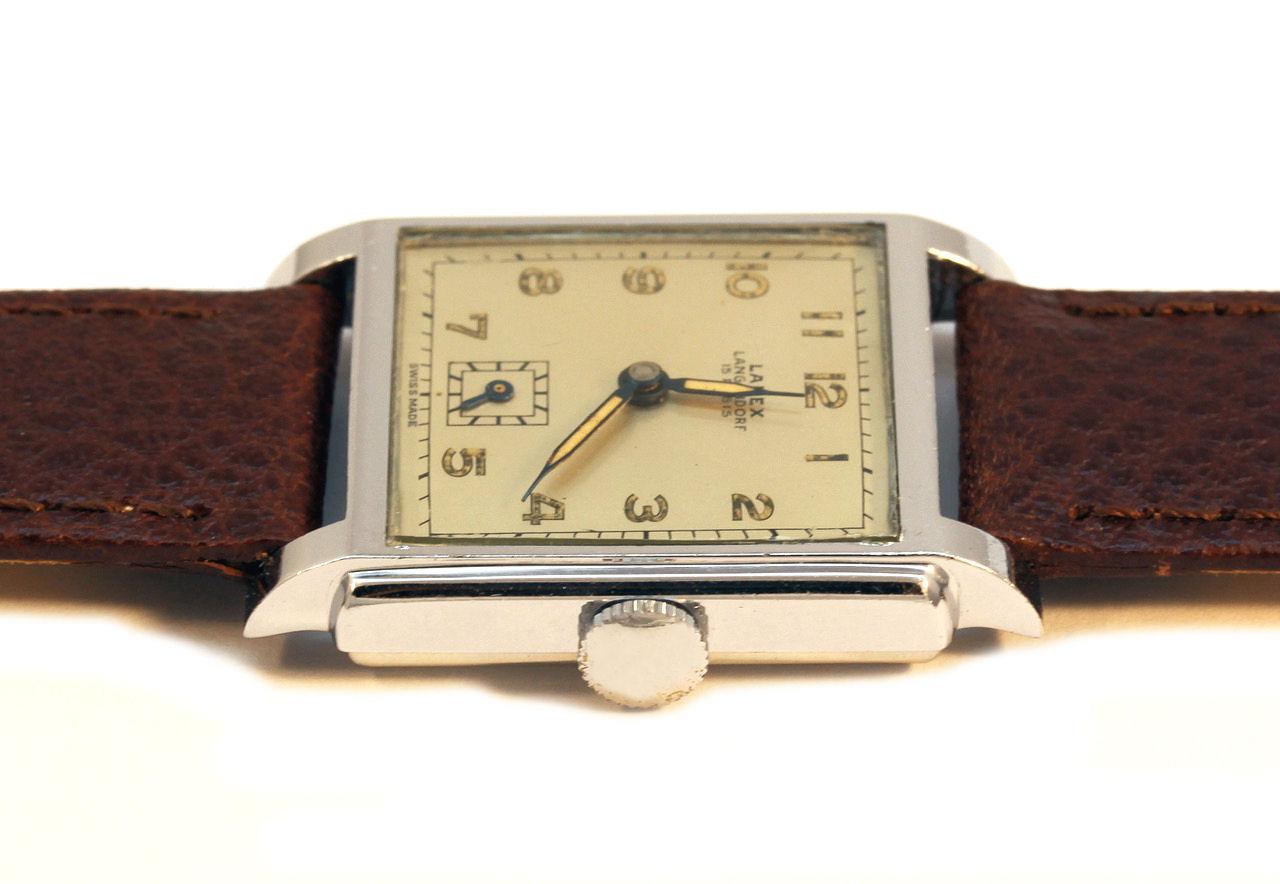 Schweizer Hand-Armbanduhr im Art déco-Stil von Larex, um 1939 im Zustand „Gut“ im Angebot in Westward ho, GB