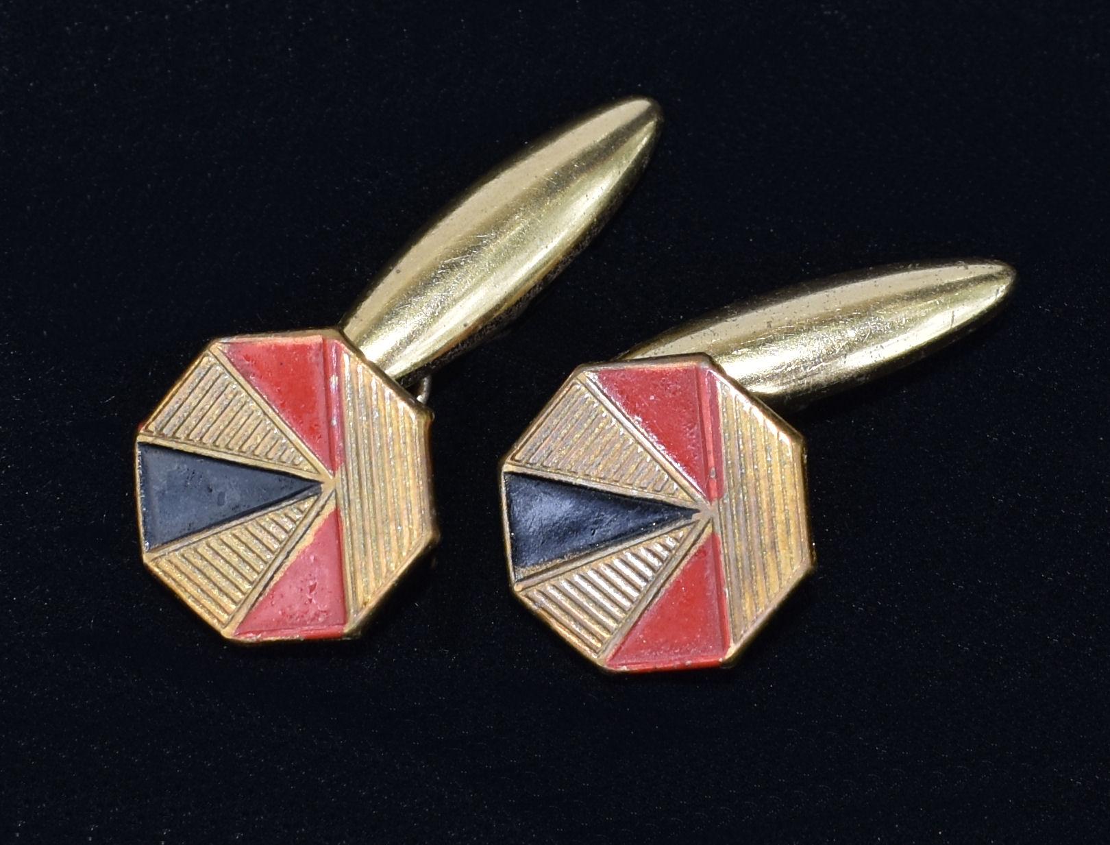 Art Deco Gents's Matching Pair of Enamel Cufflinks, 1930s In Good Condition For Sale In Westward ho, GB