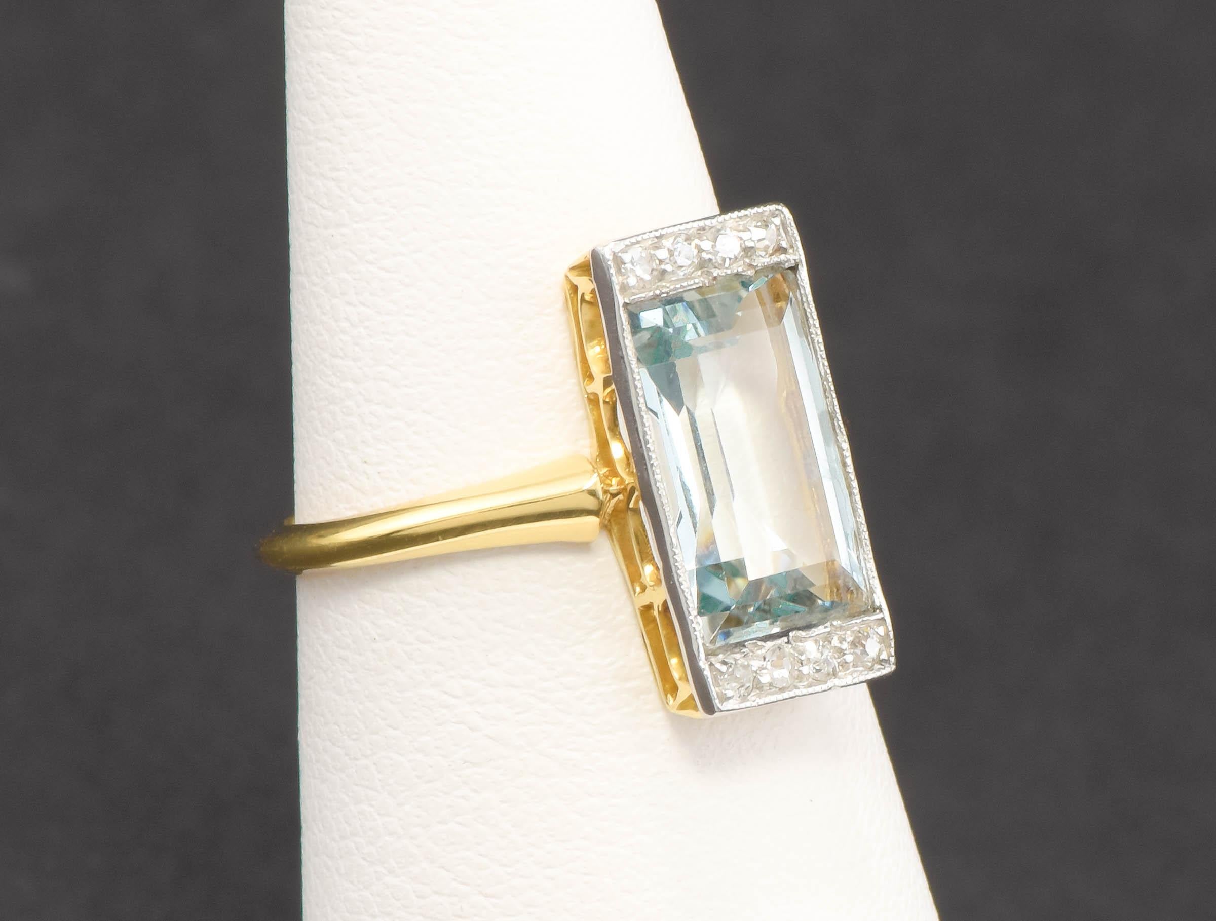 Art Deco Geometric Aquamarine Diamond Ring In Good Condition For Sale In Danvers, MA