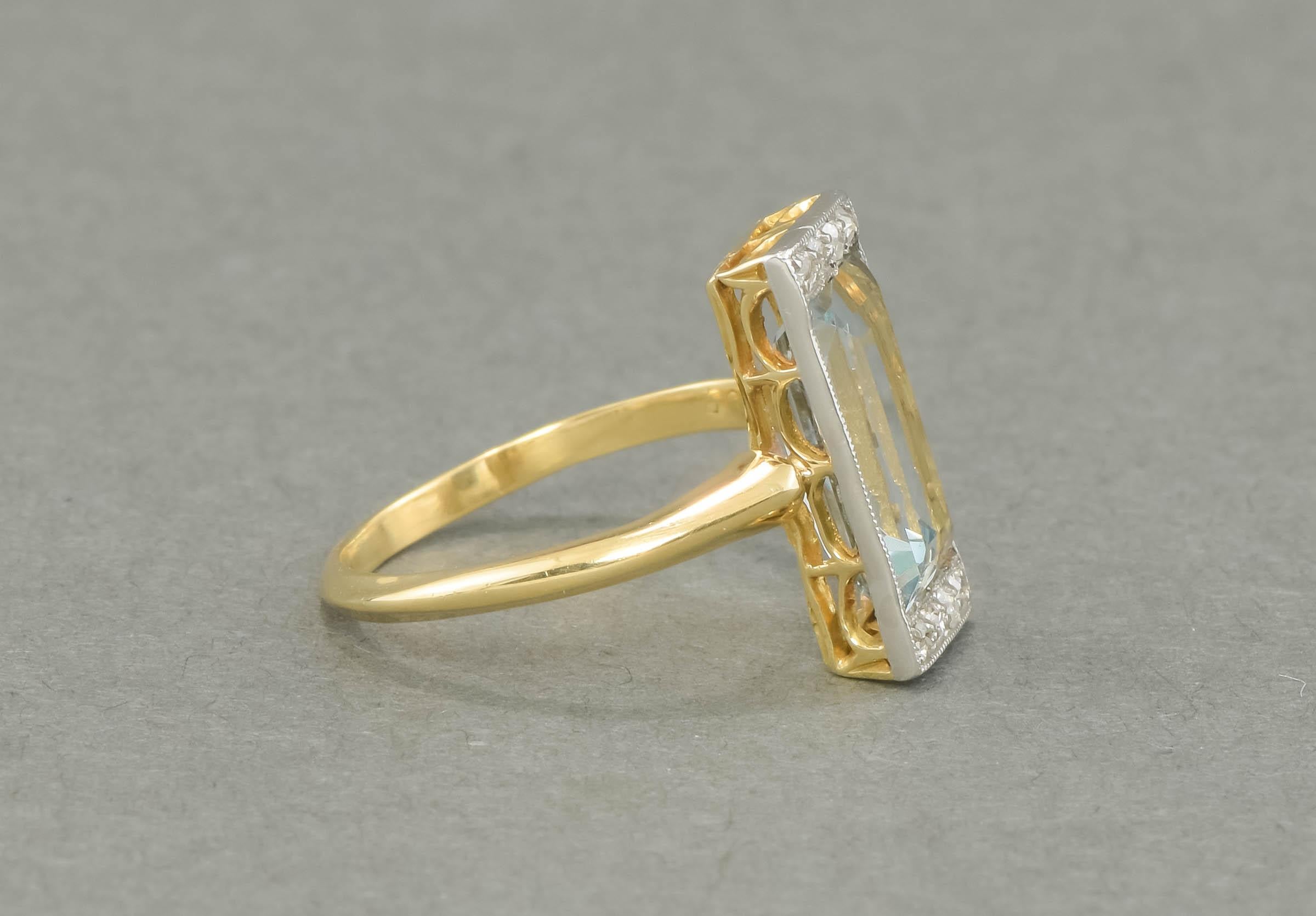Art Deco Geometric Aquamarine Diamond Ring For Sale 3