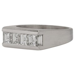 Antique Art Deco Geometric Carré Cut Diamond Platinum Band