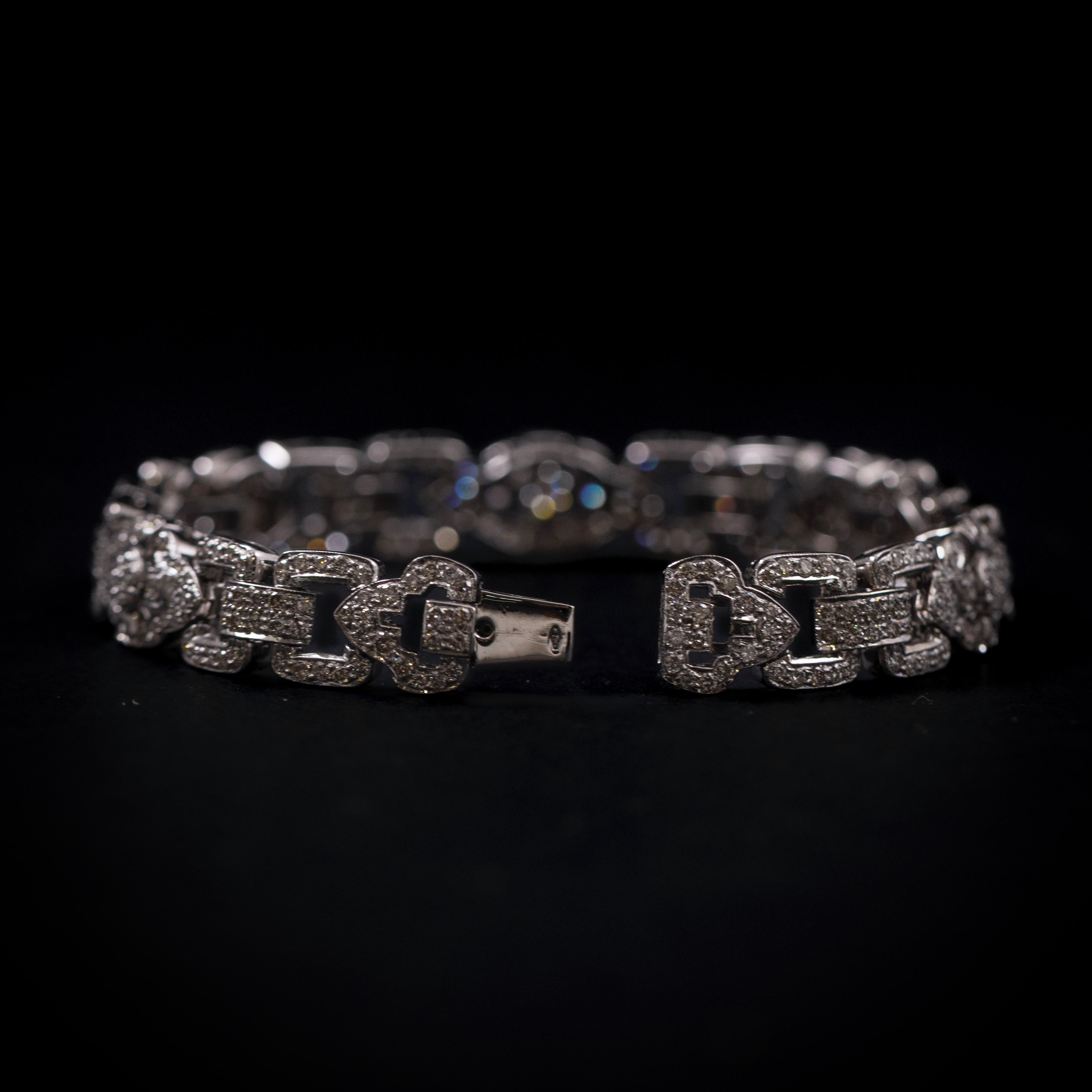 Pulsera Art Déco de eslabones con panel geométrico de diamantes Oro blanco de 18 quilates Década de 1940 Art Decó en venta