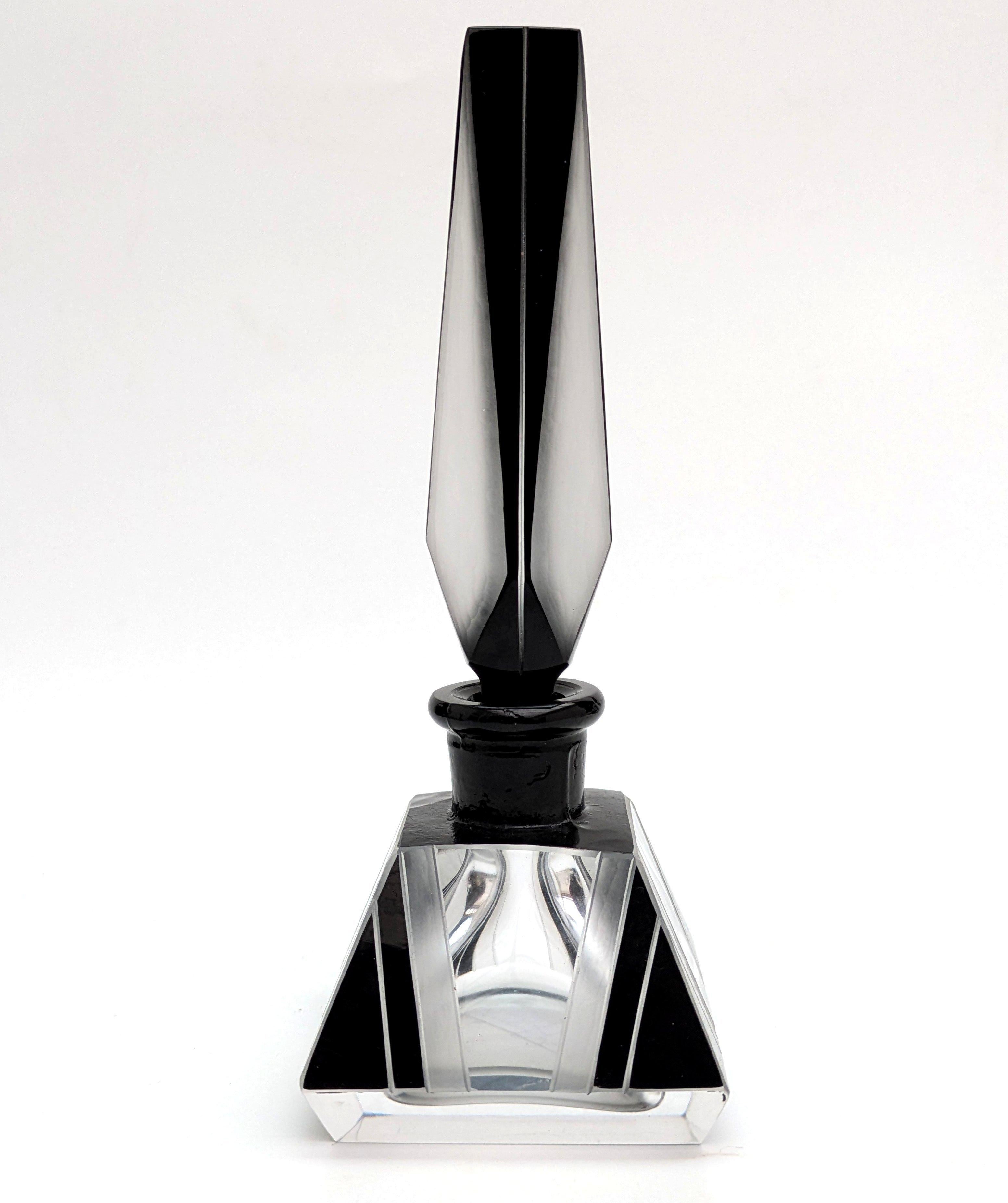 Art Déco Bottiglia di profumo in vetro geometrico Art Deco, anni '30 in vendita