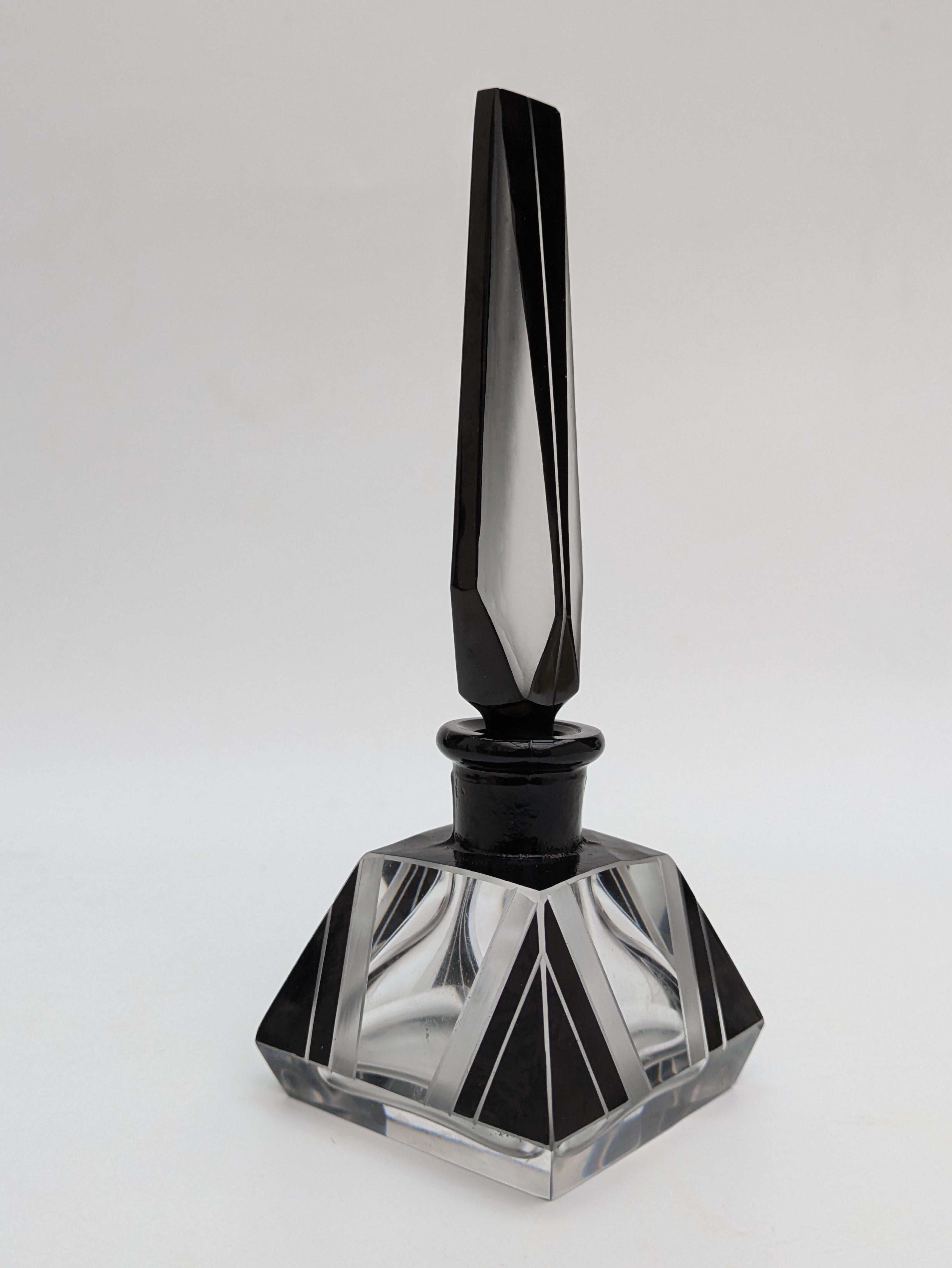 XX secolo Bottiglia di profumo in vetro geometrico Art Deco, anni '30 in vendita