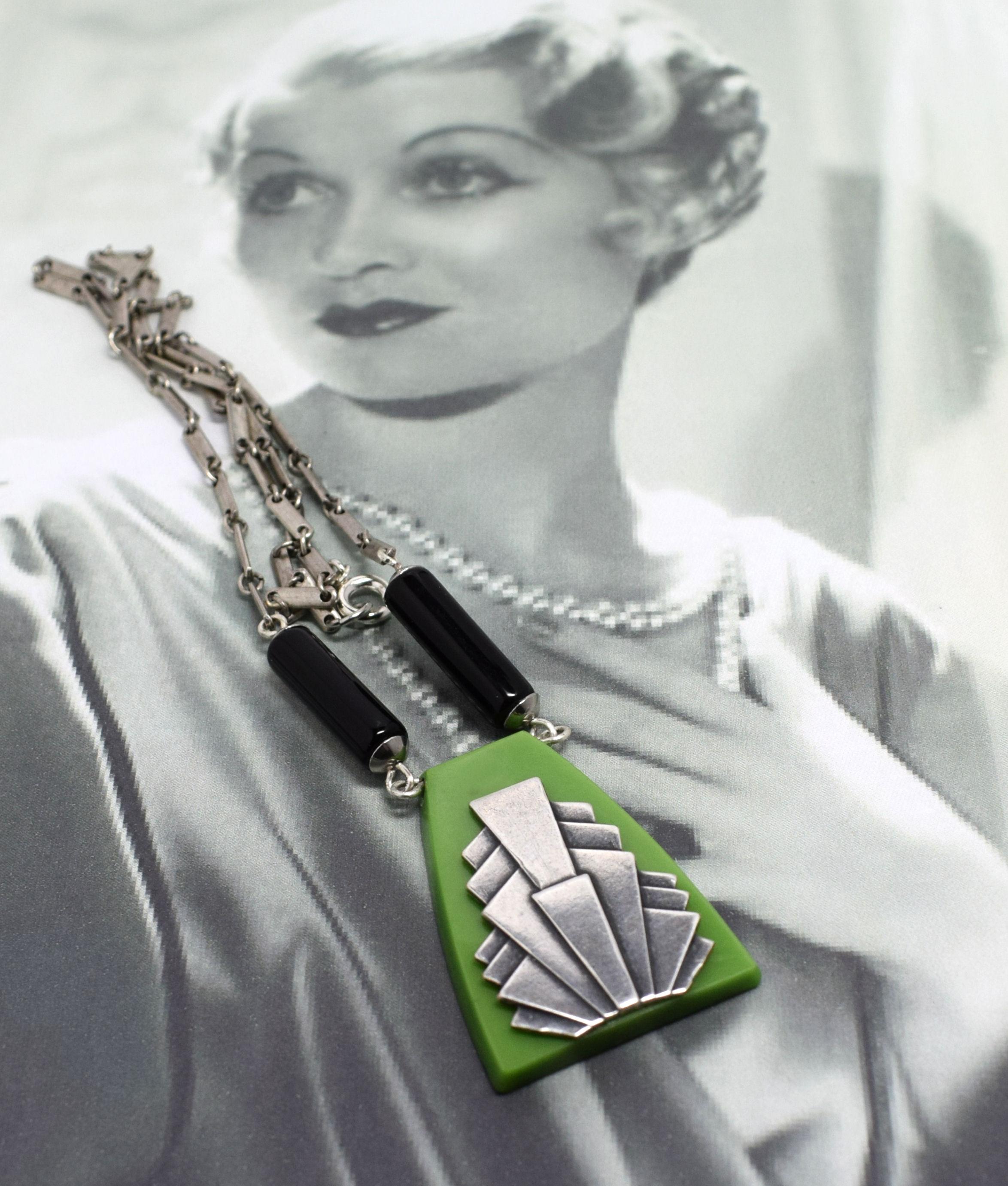 Art Deco Geometric Ladies Necklace In Good Condition In Westward ho, GB