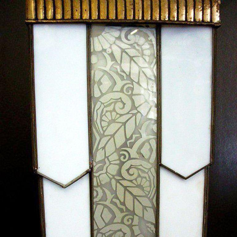 Bronzo Grande lampadario geometrico Art Deco in vetro piombato con piano a scorrimento in vendita