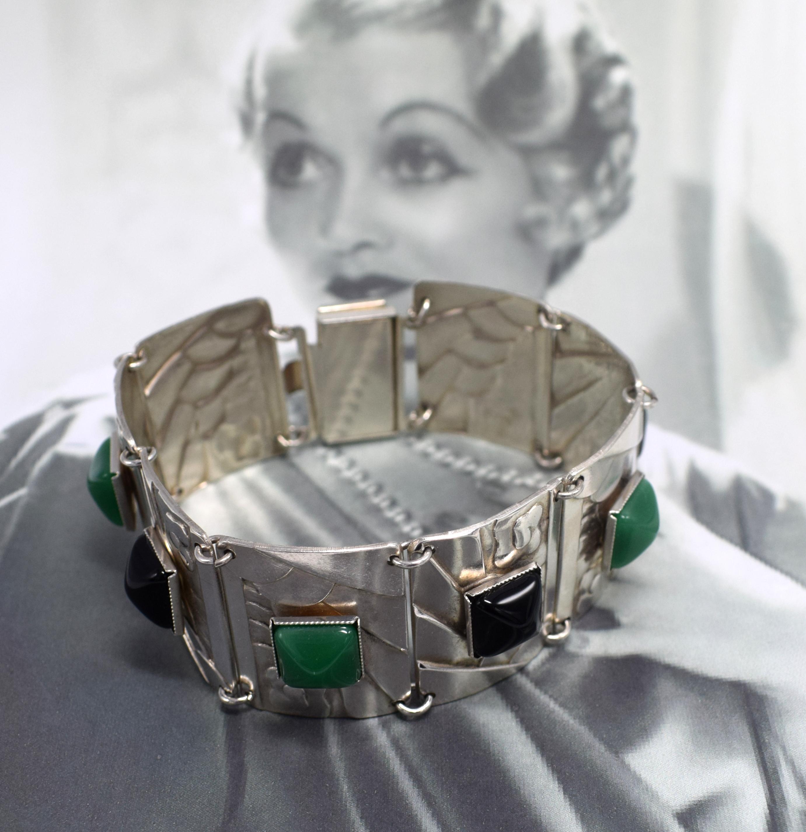 Art Deco Geometric Modernist Ladies Bracelet, circa 1930s In Good Condition In Westward ho, GB