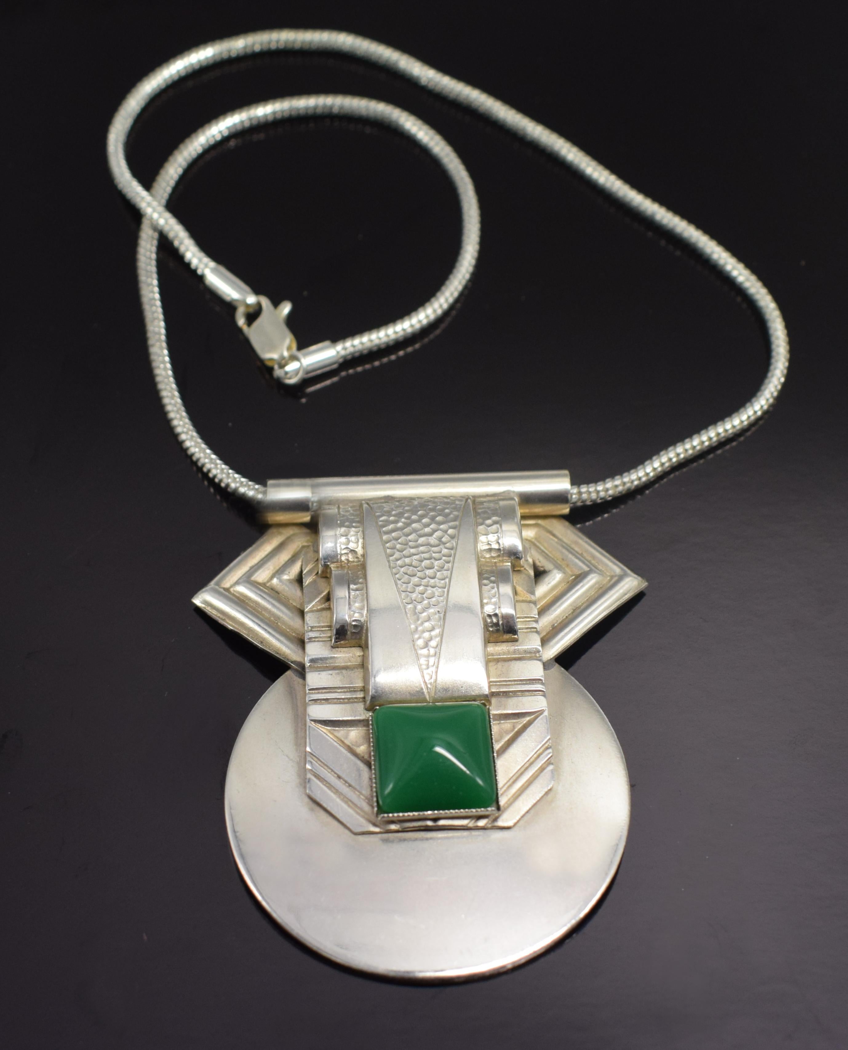 Art Deco Geometric Modernist Ladies Necklace, circa 1930s For Sale 4