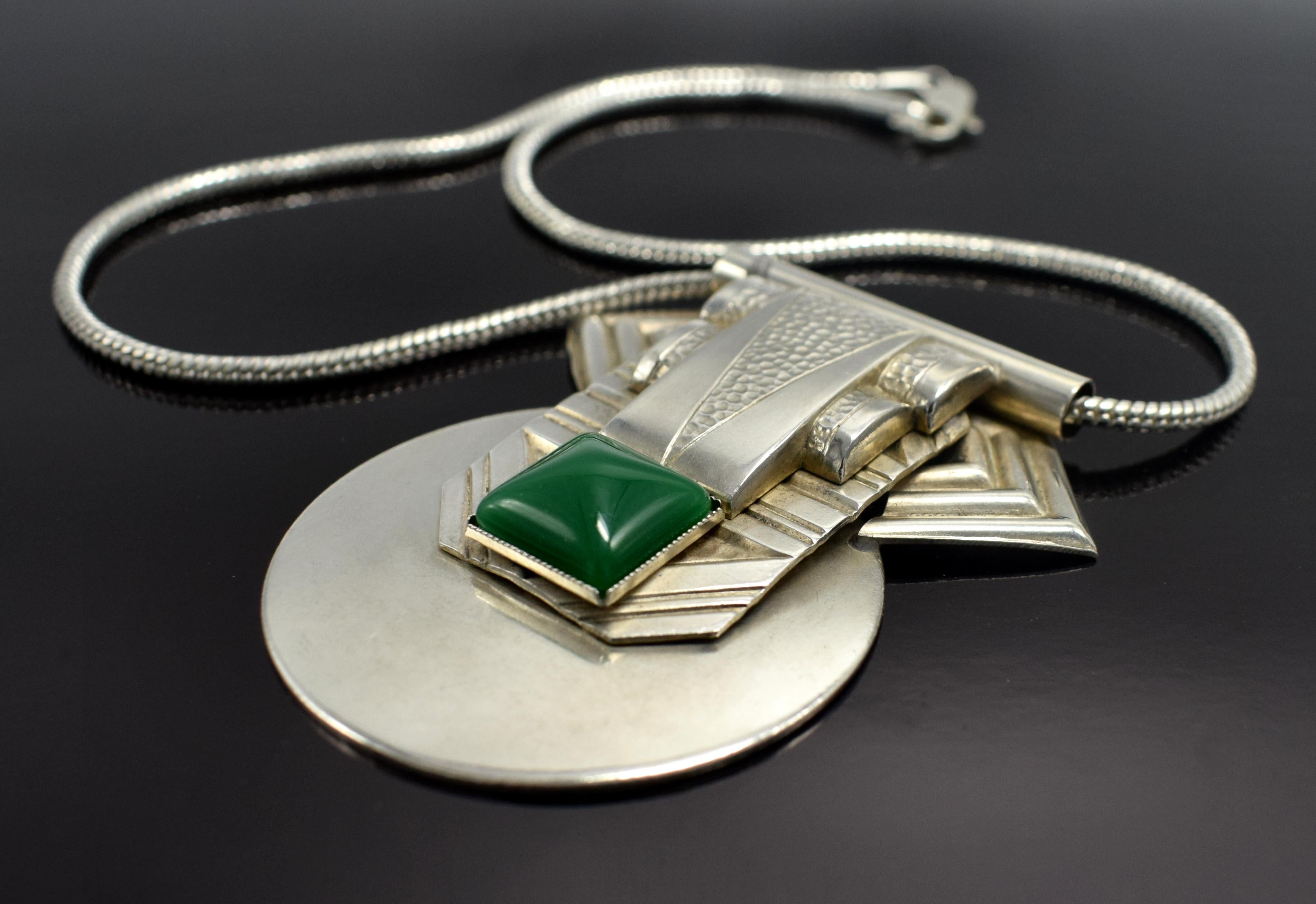 French Cut Art Deco Geometric Modernist Ladies Necklace, circa 1930s For Sale