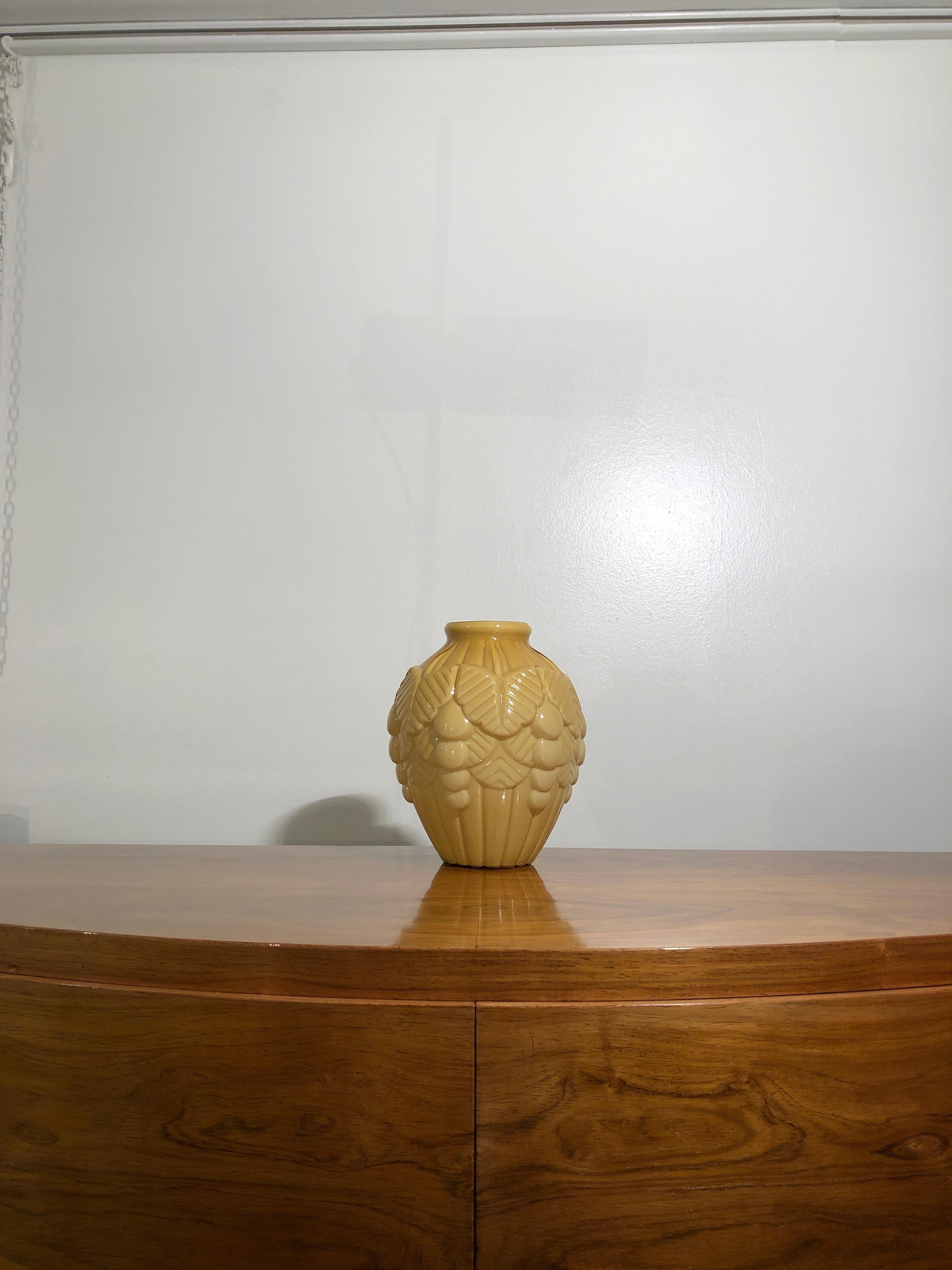 20th Century Art Deco Geometrical Fruit Grapes Motif Belgian Yellow Glass Vase, 1930s