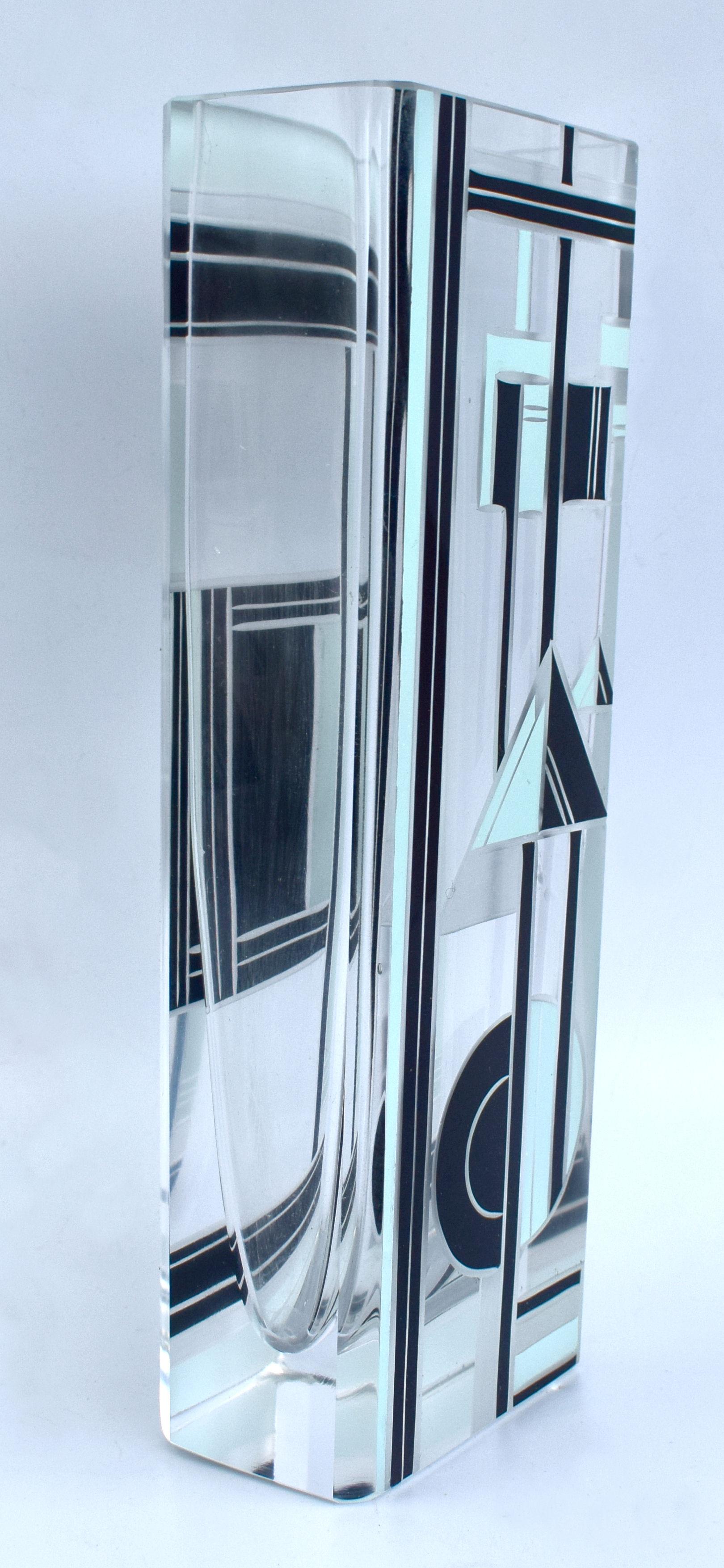 Etched Art Deco Geometrically Patterned Glass Vase, circa 1930