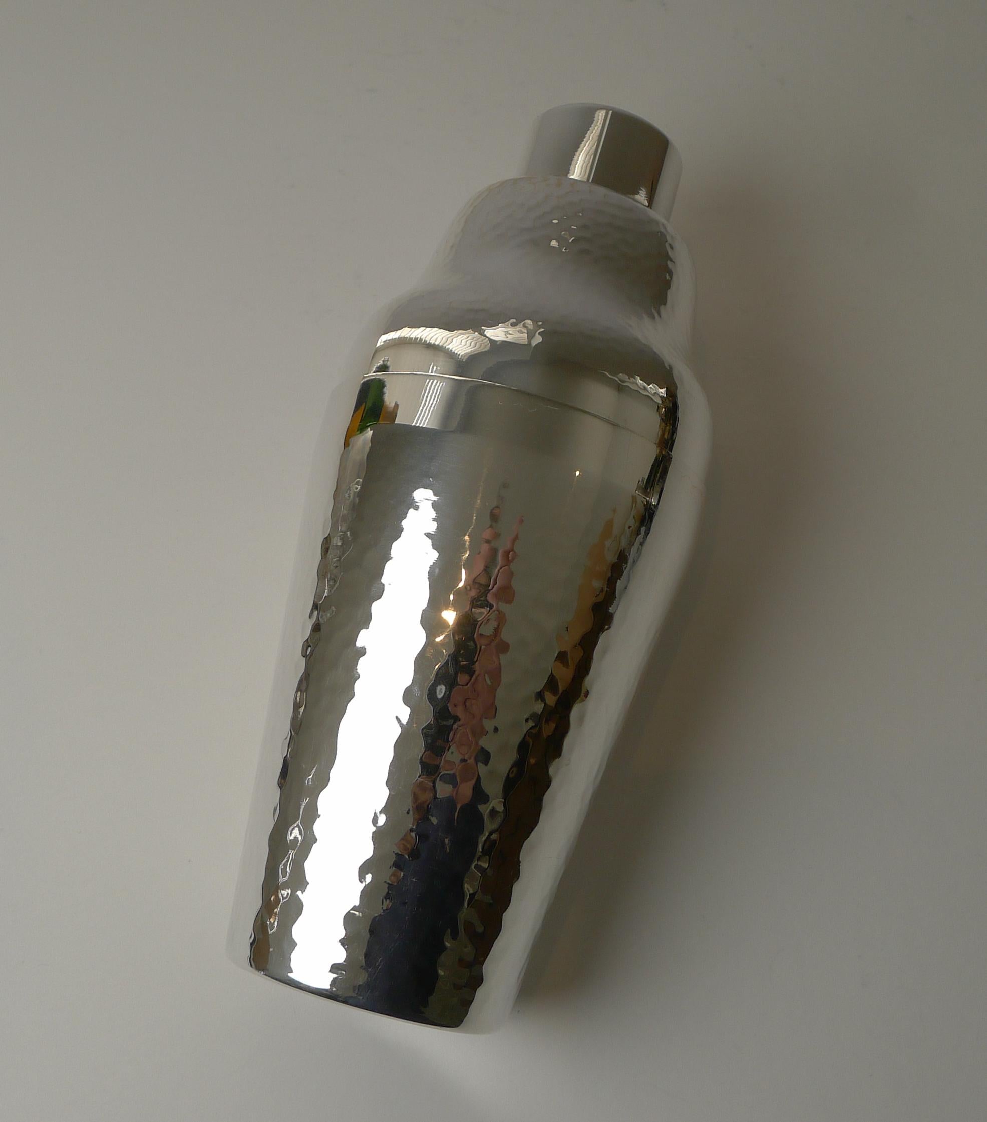 Coctelera Art Decó alemana bañada en plata de Carl Deffner c.1930 mediados del siglo XX en venta