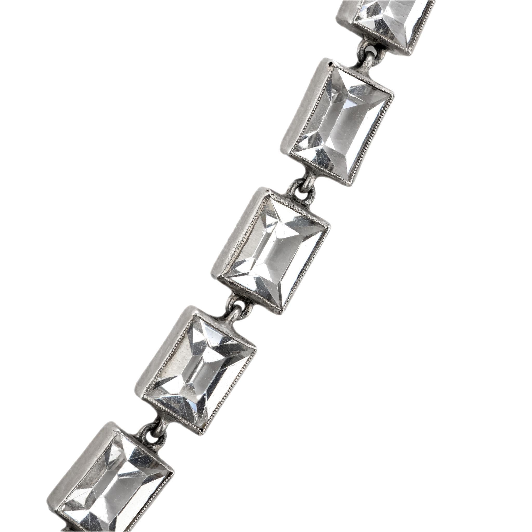 Art Déco Collana Art Deco tedesca in argento sterling con cristalli e Marcasite a motivo di Arrow in vendita