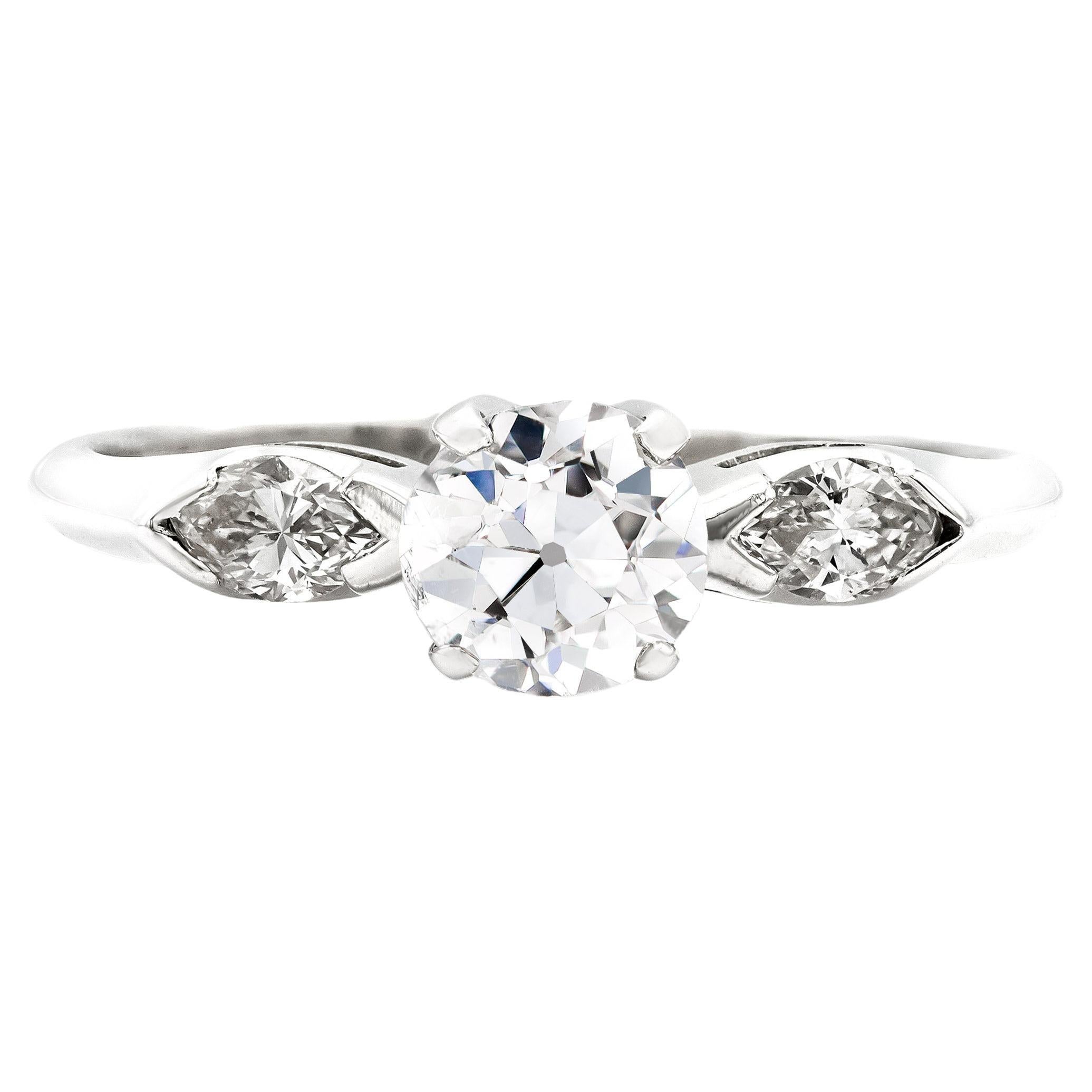 Art Deco GIA 0,68 Karat Diamant Verlobungsring mit Marquise Schultern F SI2