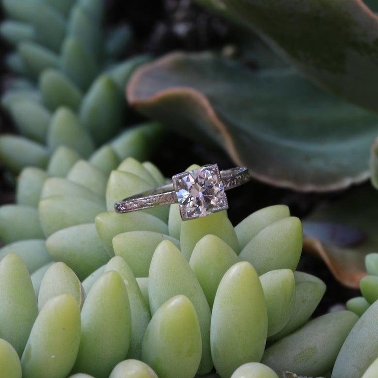 Art Deco GIA 1.01 Carat Diamond Platinum Ring In Excellent Condition In Beverly Hills, CA