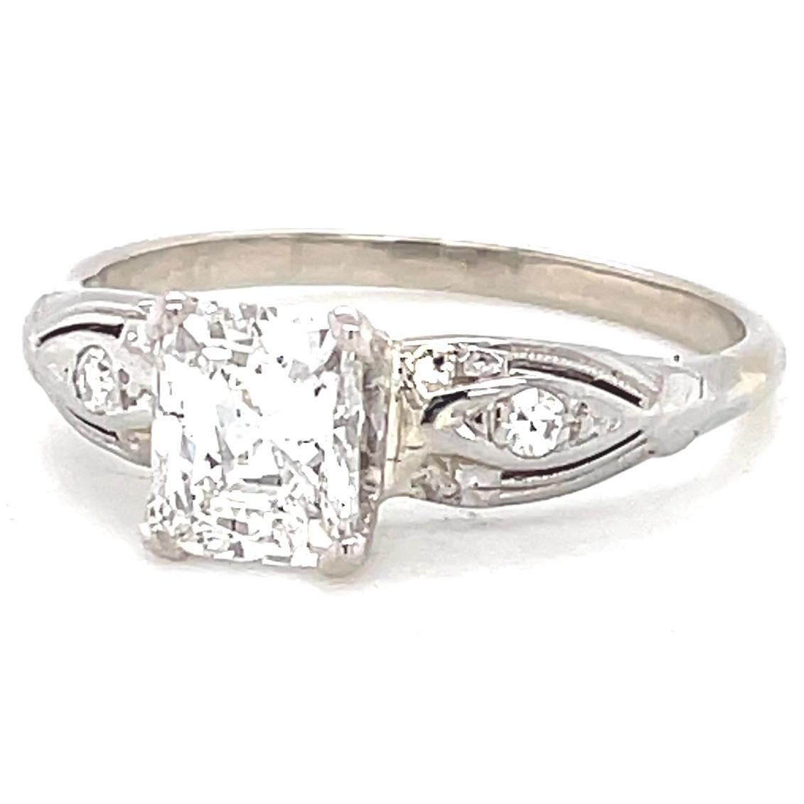 Art Deco GIA 1.04 Carat Diamond Platinum Engagement Ring In Excellent Condition In Beverly Hills, CA