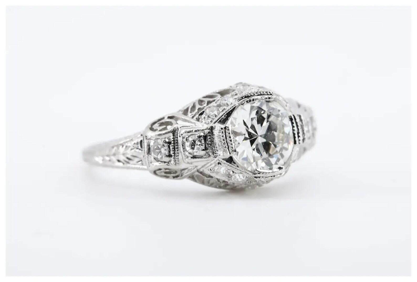 Brilliant Cut Art Deco GIA 1.06ct Diamond Filigree Engagement Ring in Platinum For Sale