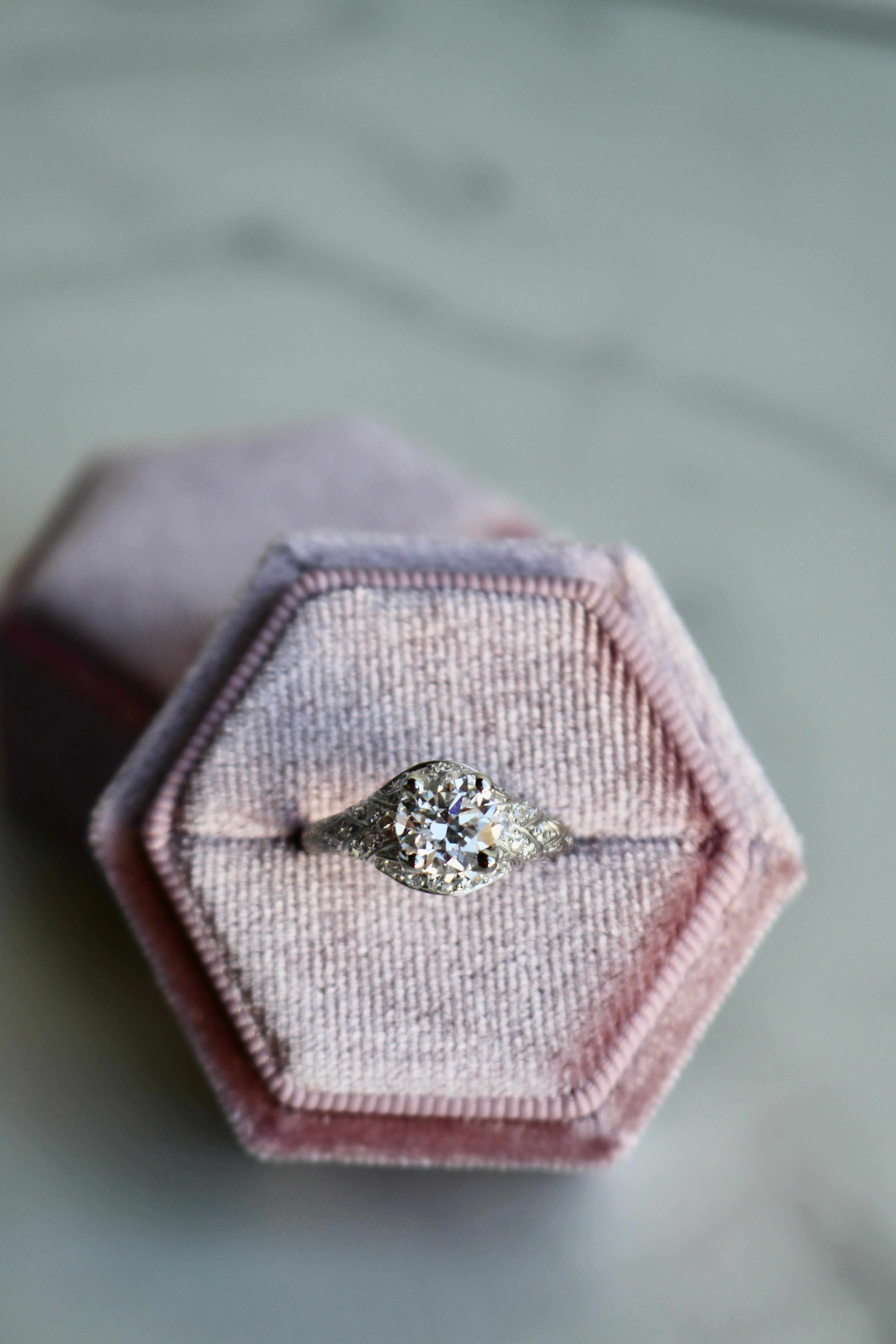 Art Deco GIA 1.16 Carat Transitional Cut Diamond Platinum Ring For Sale 1