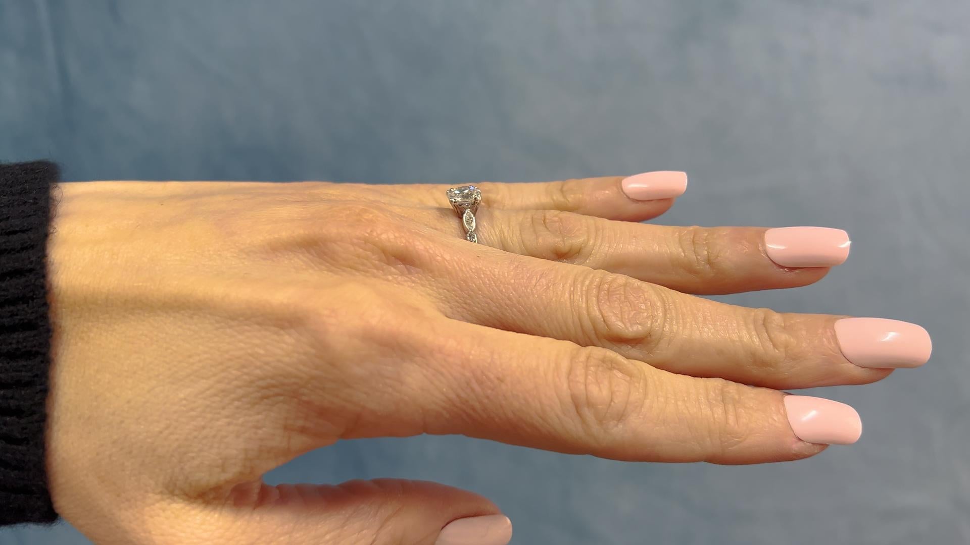 Women's or Men's Art Deco GIA 1.19 Carat Old European Cut Diamond Platinum Ring For Sale