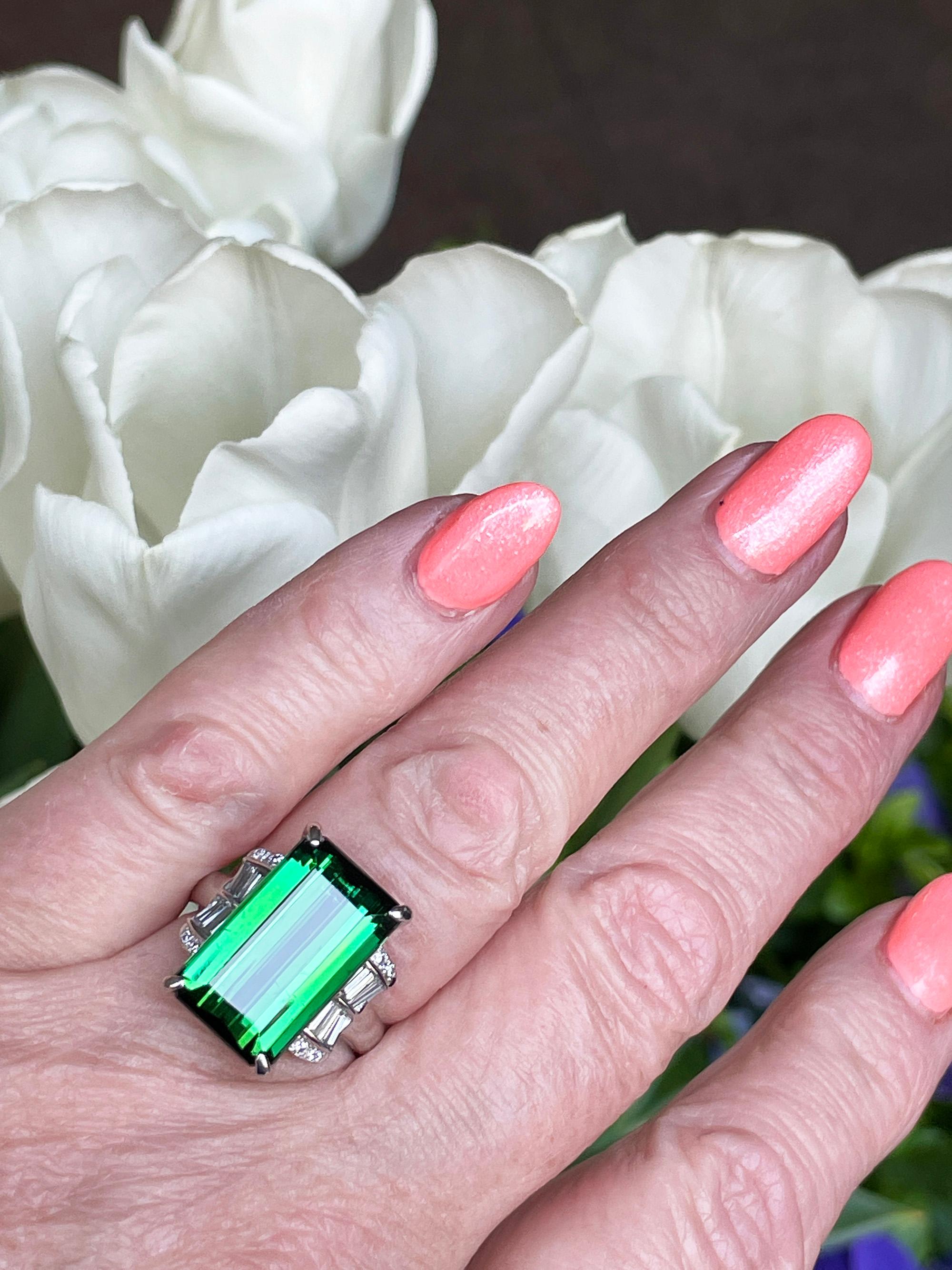 Art Deco GIA 12,18ctw Grüner Turmalin Diamant Platin Vintage Cocktail-Ring, Vintage im Angebot 14