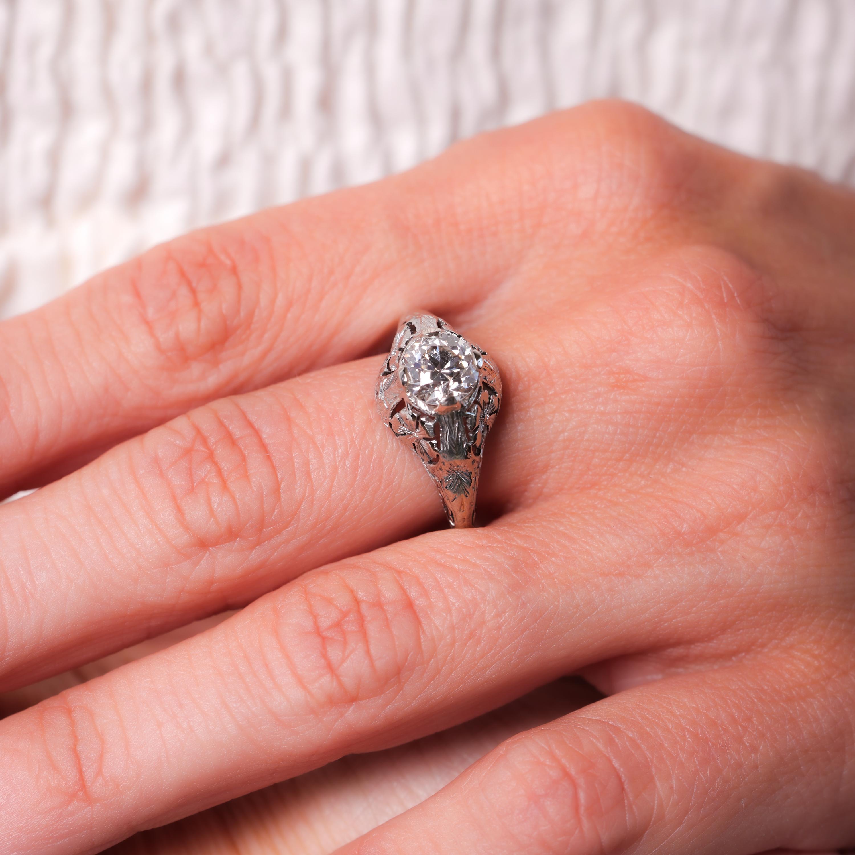 Art Deco GIA 1.23 Carat Diamond 18K White Gold Engagement Filigree Ring In Excellent Condition In Beverly Hills, CA