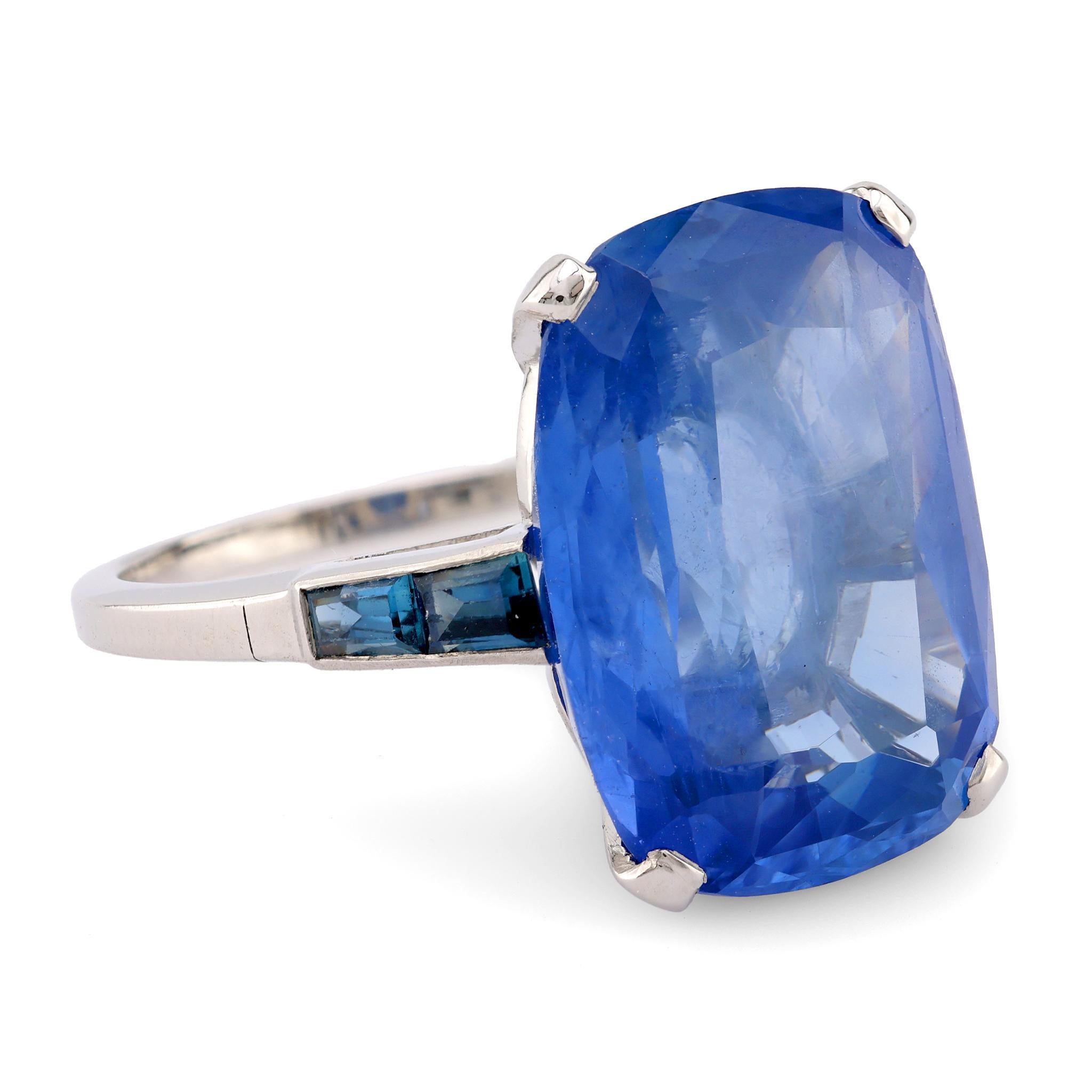 Art Deco GIA 12,9 Karat Kissenschliff keine Hitze Saphir Platin Ring (Art déco)