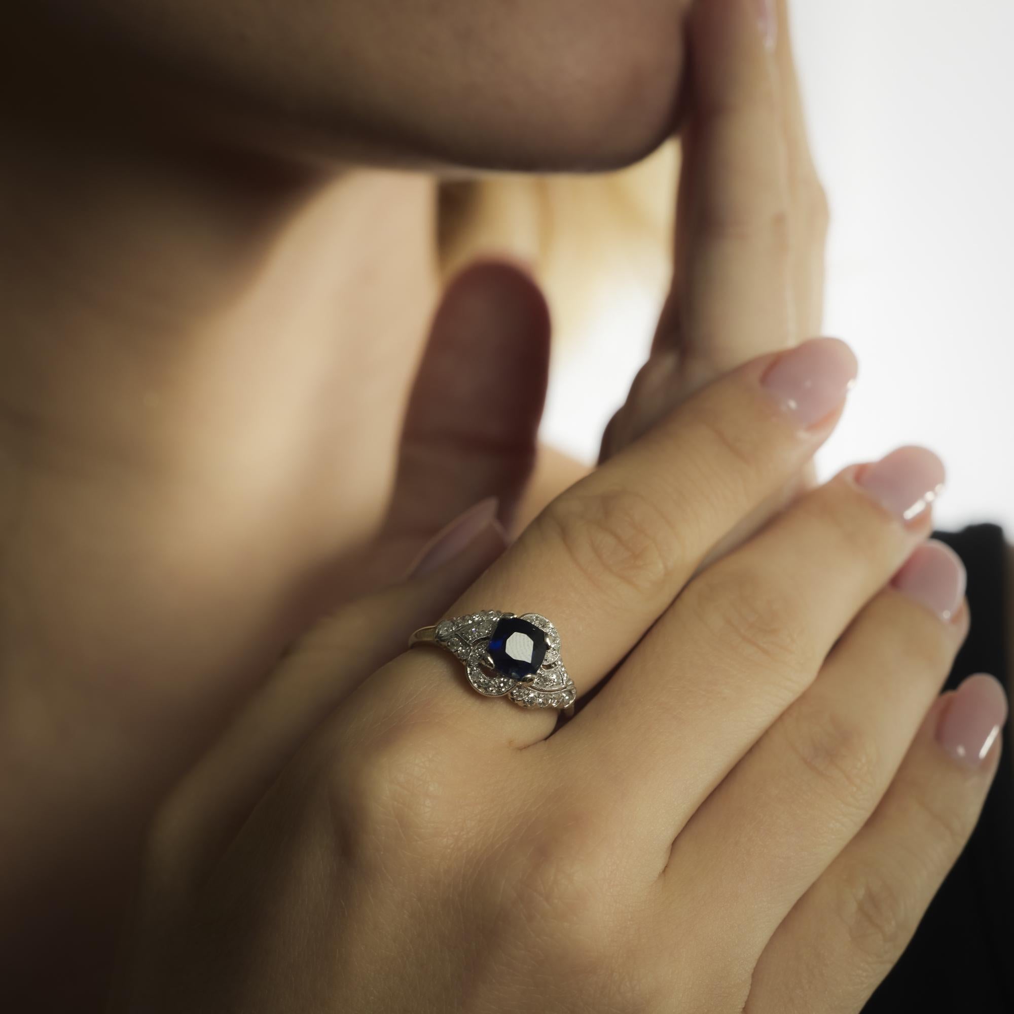 Art Deco GIA 1.33 carat Burma no heat sapphire diamond platinum ring For Sale 1