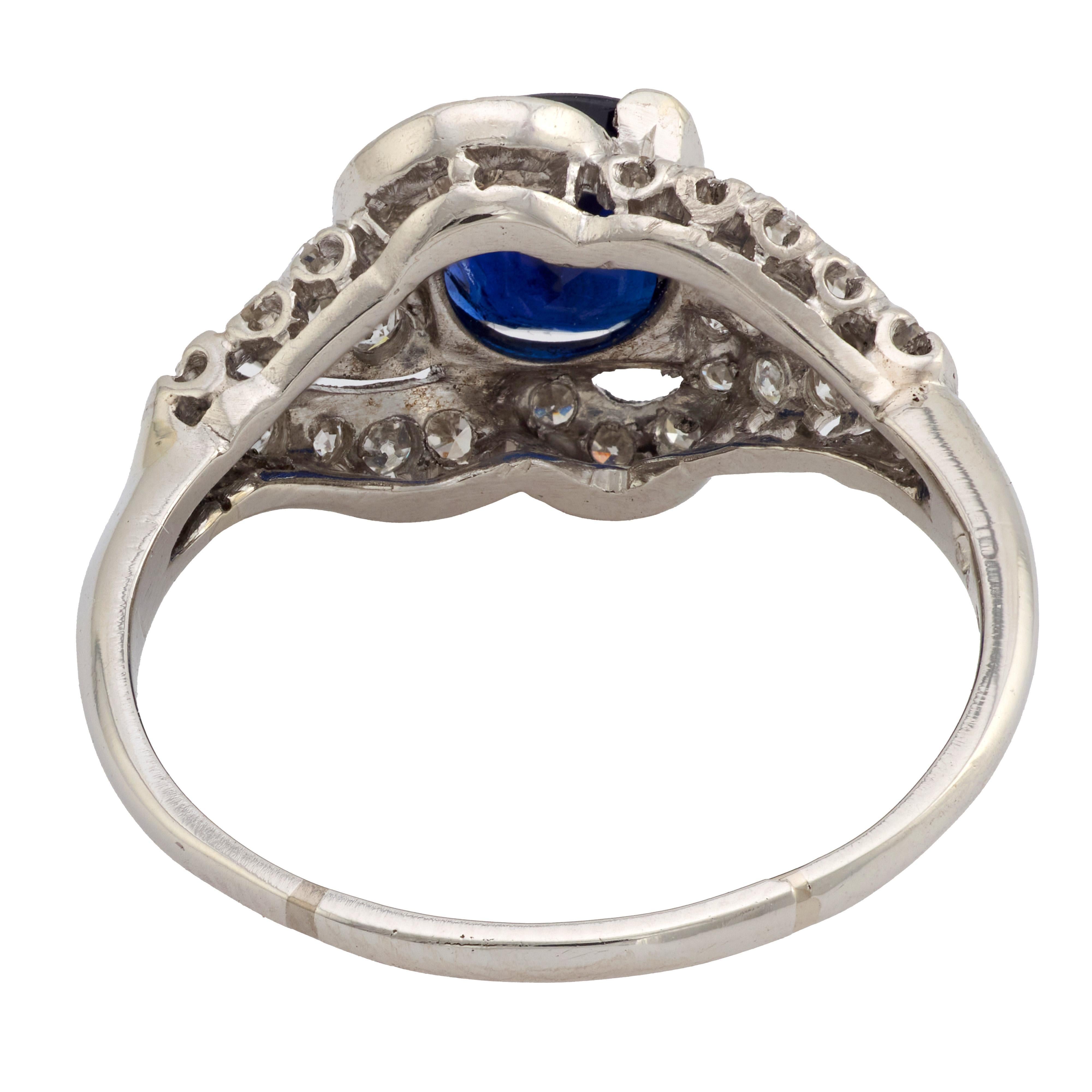 Art Deco GIA 1.33 carat Burma no heat sapphire diamond platinum ring For Sale 2