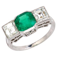 Art Deco GIA 1.40 carat Colombian emerald diamond platinum ring