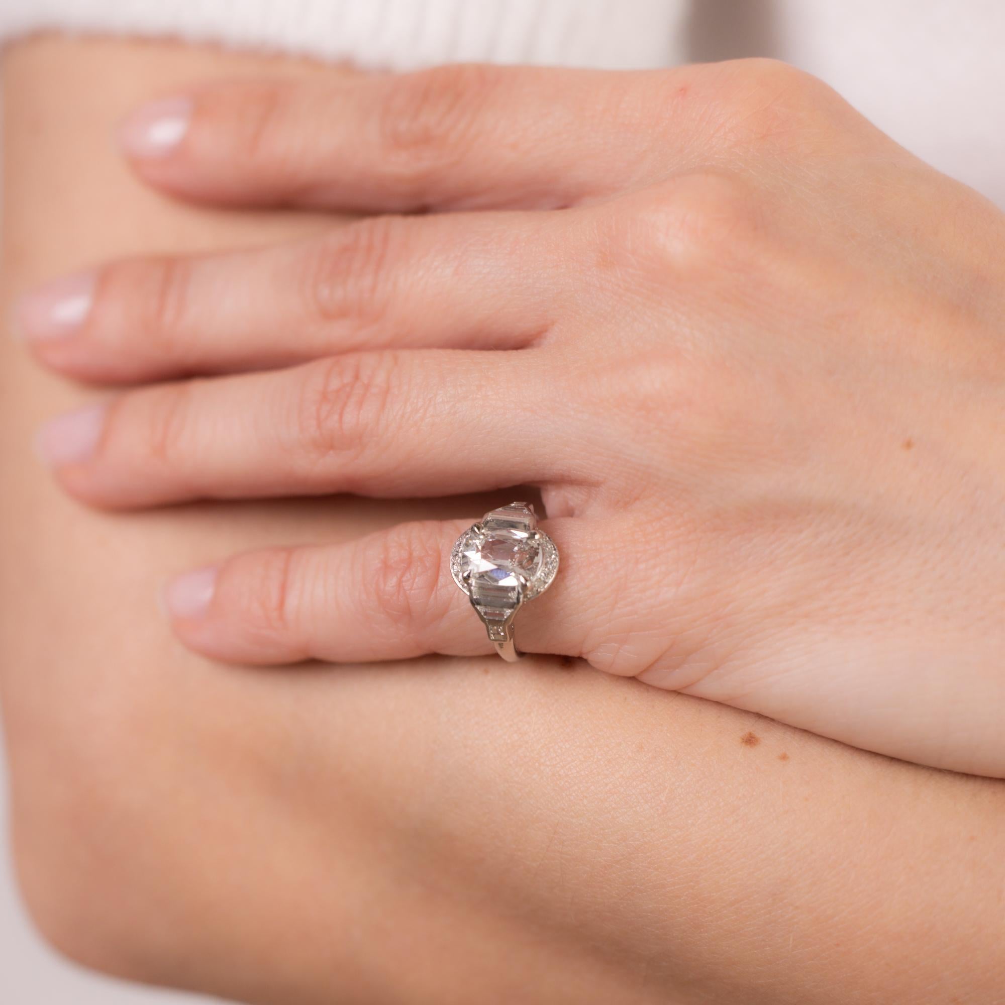Art Deco GIA 1.50 carat old mine cut diamond platinum engagement ring In Excellent Condition In Beverly Hills, CA