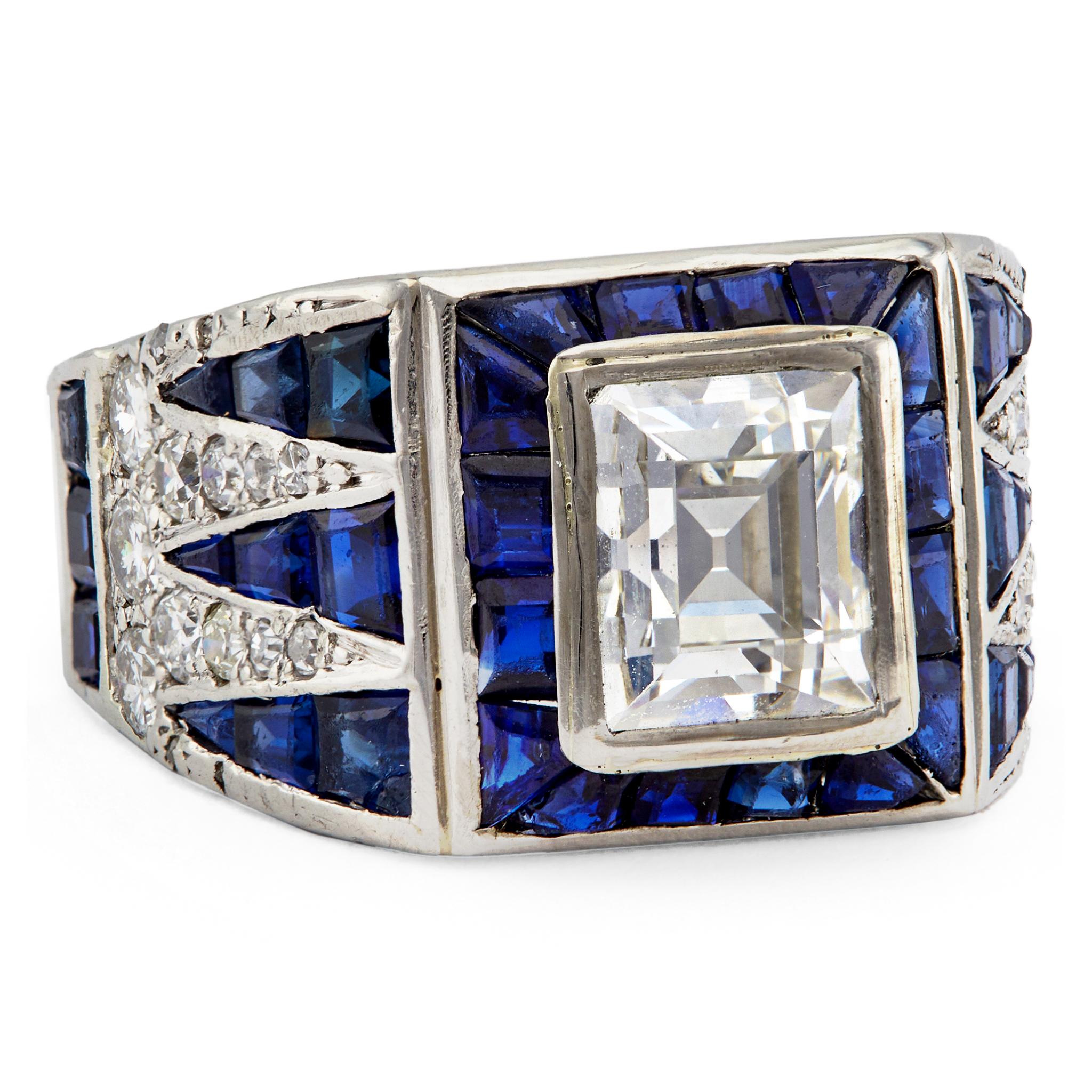 Women's or Men's Art Deco GIA 1.50 Carats Asscher Cut Diamond Sapphire Platinum Ring