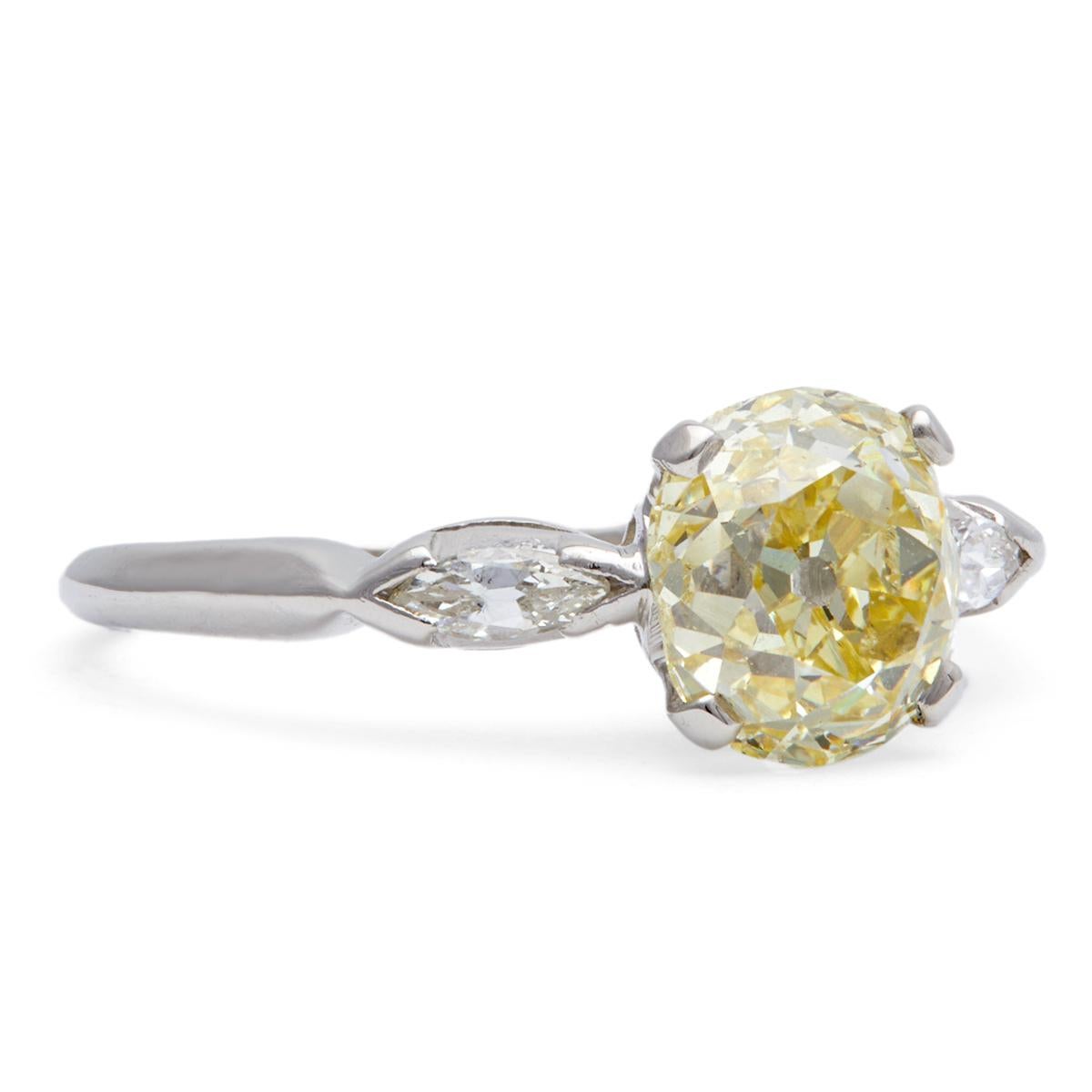 Art Deco GIA 1.50 Carats Fancy Light Yellow Old Mine Cut Diamond Platinum Ring For Sale 1