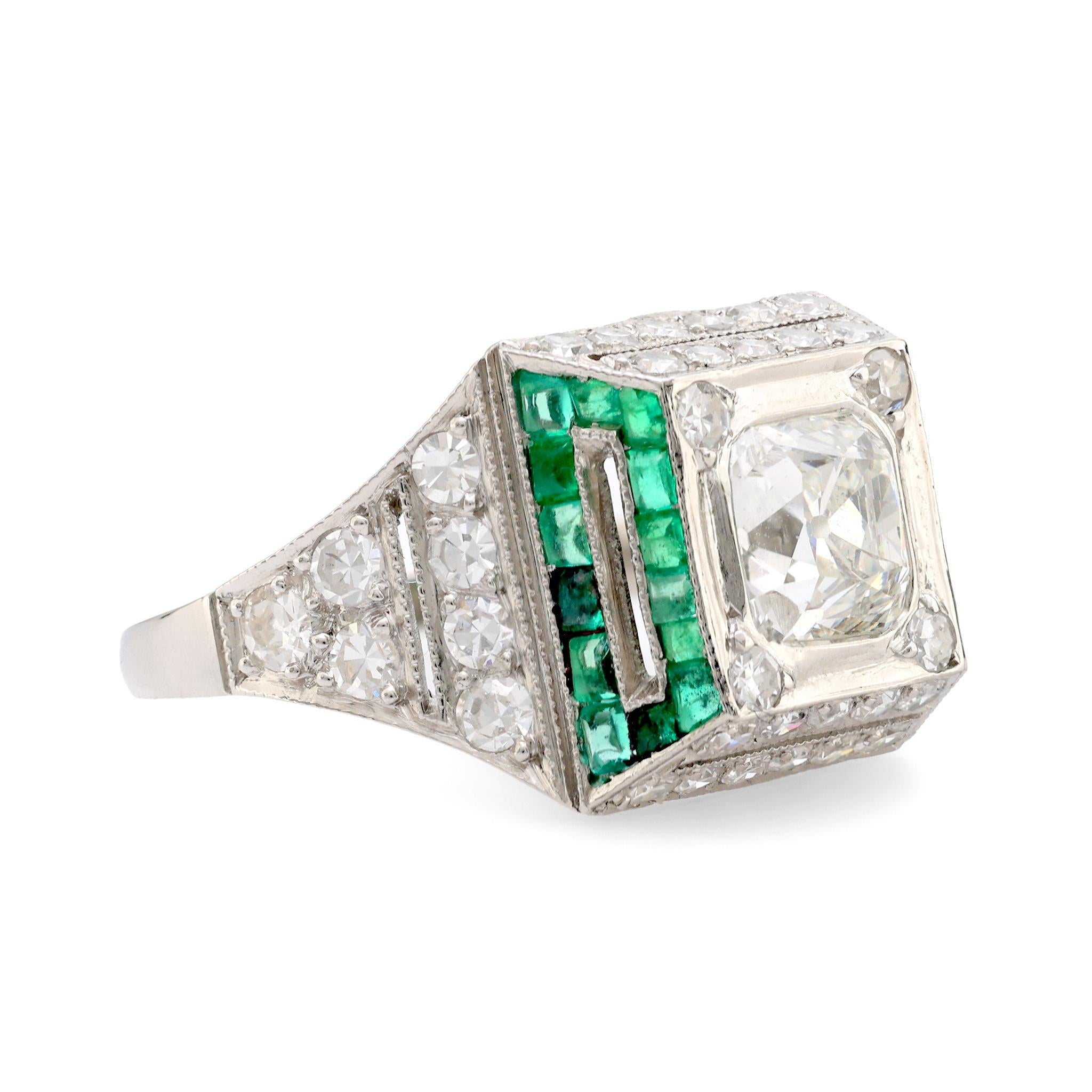 Art Deco Platinring, GIA 1,51 Karat Diamant, Diamant im alten Minenschliff, Smaragd, Platin (Art déco) im Angebot