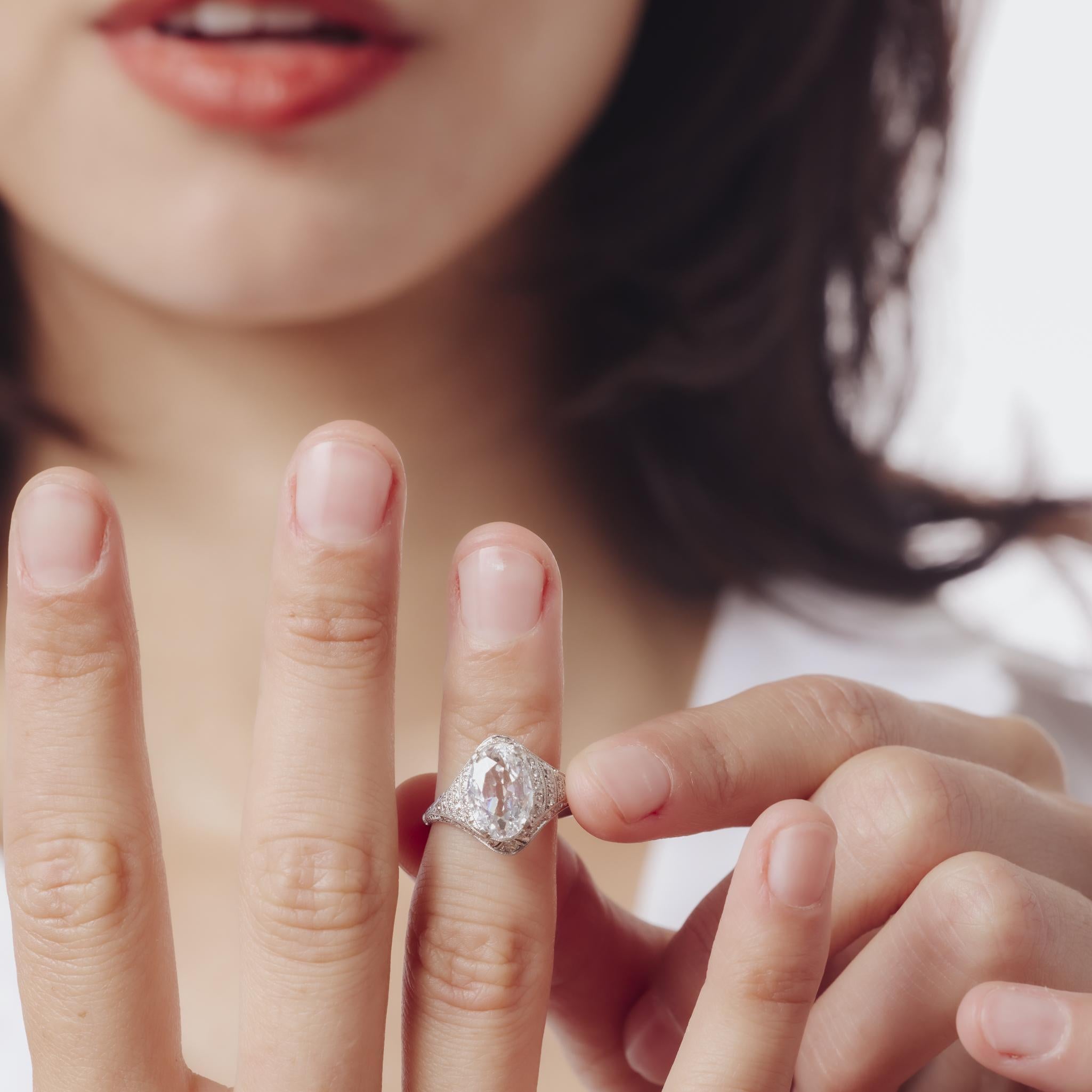 Bague de fiançailles en platine Art déco GIA 1,52 carat diamant taille ovale en vente 1