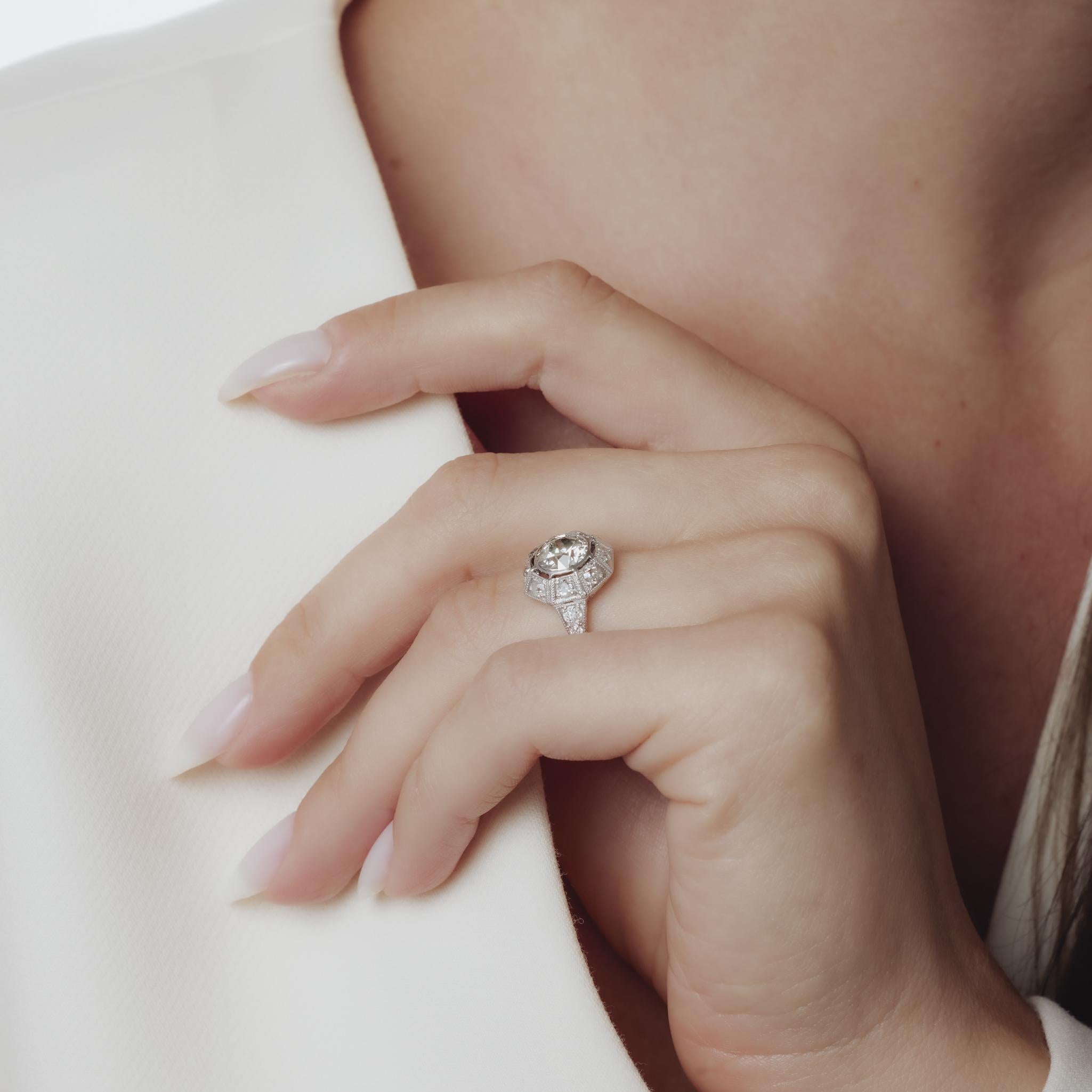 Bague de fiançailles Art déco en platine avec diamant de 1.53 carat certifié GIA Bon état - En vente à Beverly Hills, CA