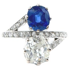 Art Deco GIA 1.53 Carat Old Mine Cut Diamond Sapphire Platinum Toi Et Moi Ring