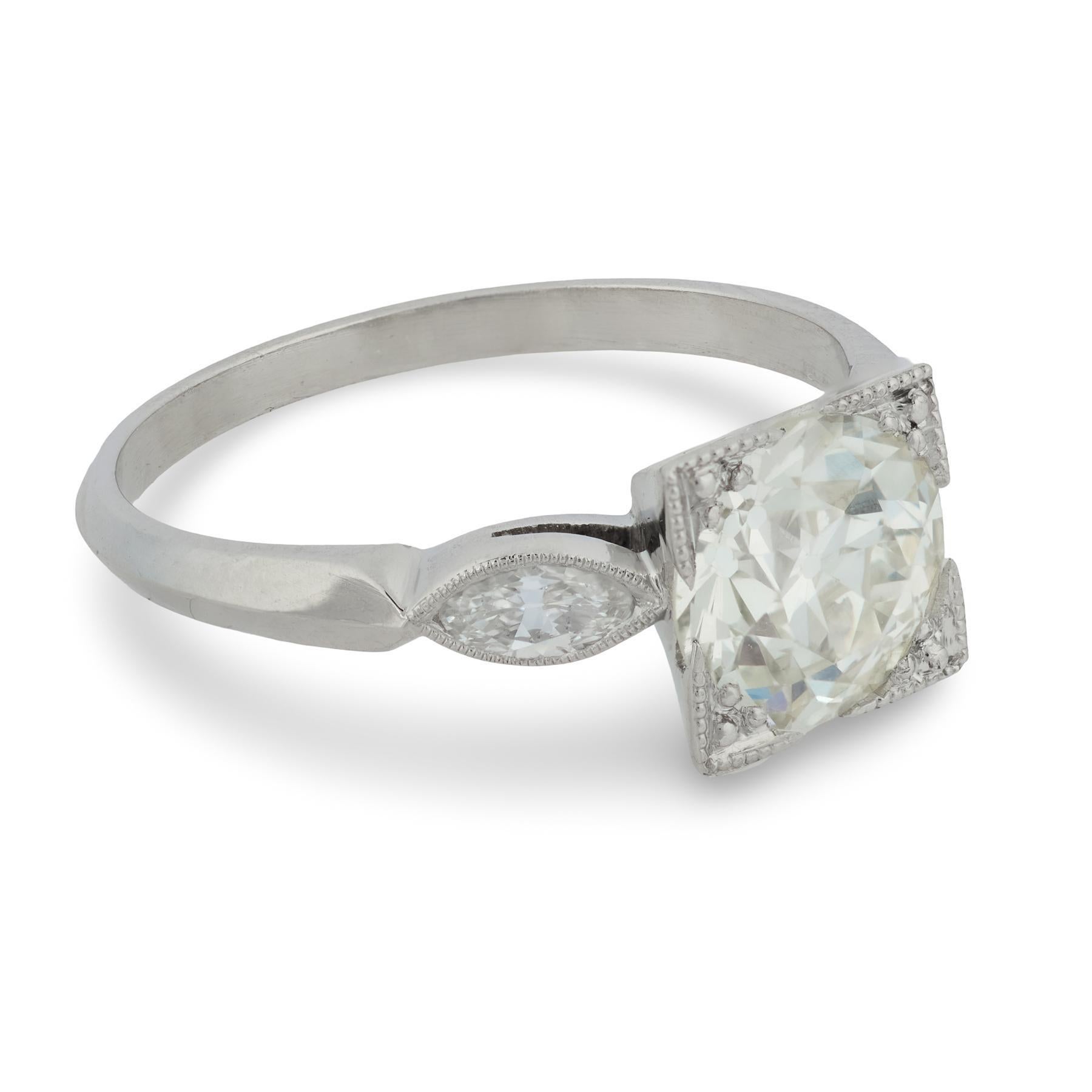 Anello di fidanzamento in platino con diamante vecchio taglio europeo Art Deco GIA da 1.56 carati In condizioni buone in vendita a Beverly Hills, CA
