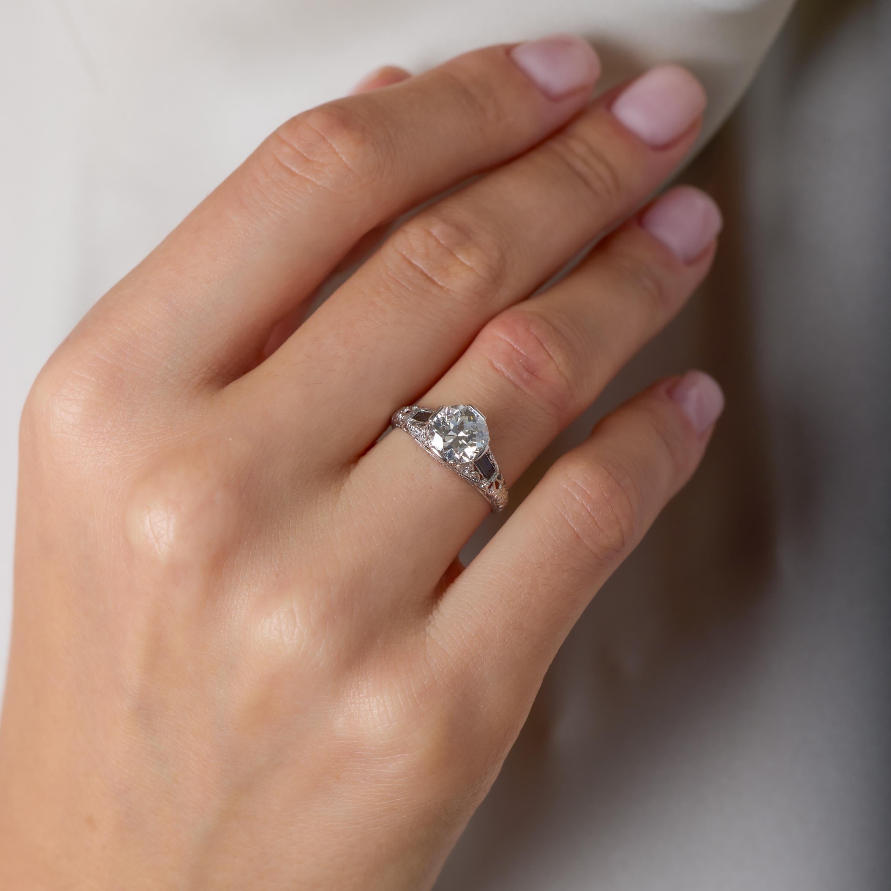 Art Deco GIA Anillo de compromiso de platino con zafiro y diamante de 1.66 quilates en Bueno estado para la venta en Beverly Hills, CA