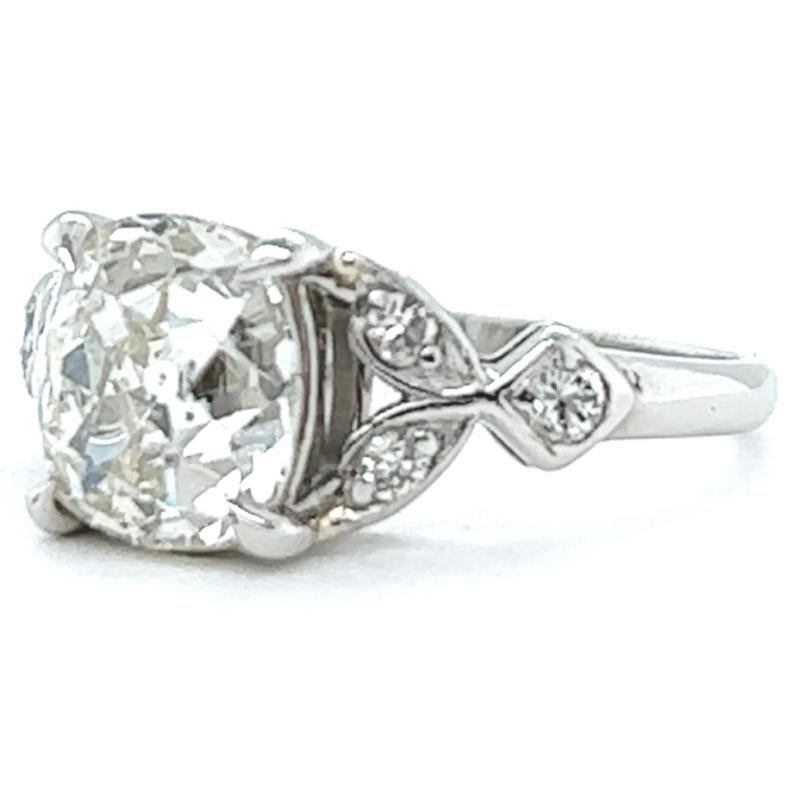 Art Deco GIA 1.69 Carats Old Mine Cut Diamond Platinum Ring 1