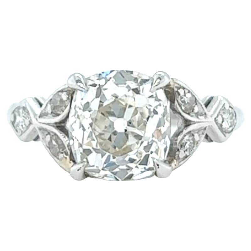 Art Deco GIA 1.69 Carats Old Mine Cut Diamond Platinum Ring