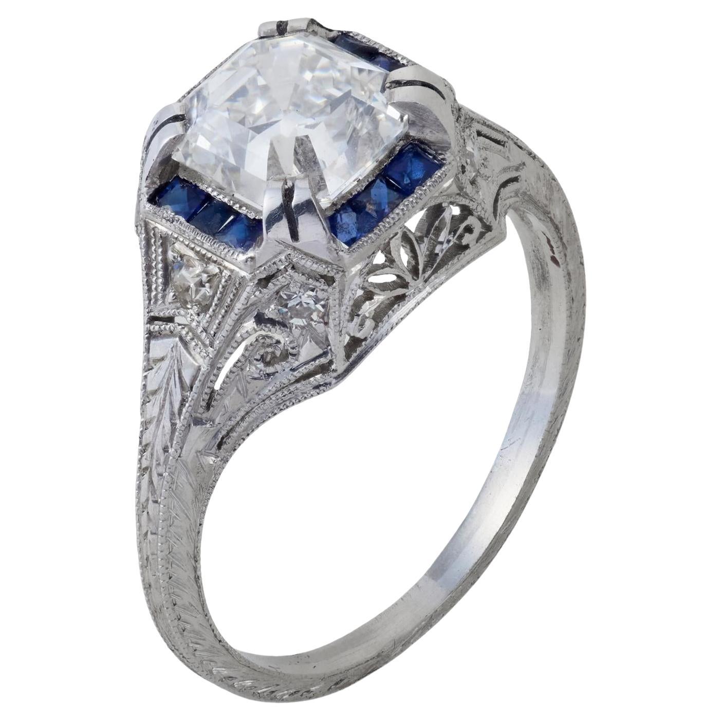 Bague de fiançailles en platine Art déco GIA 1.90 carat Asscher cut diamond spphire en vente
