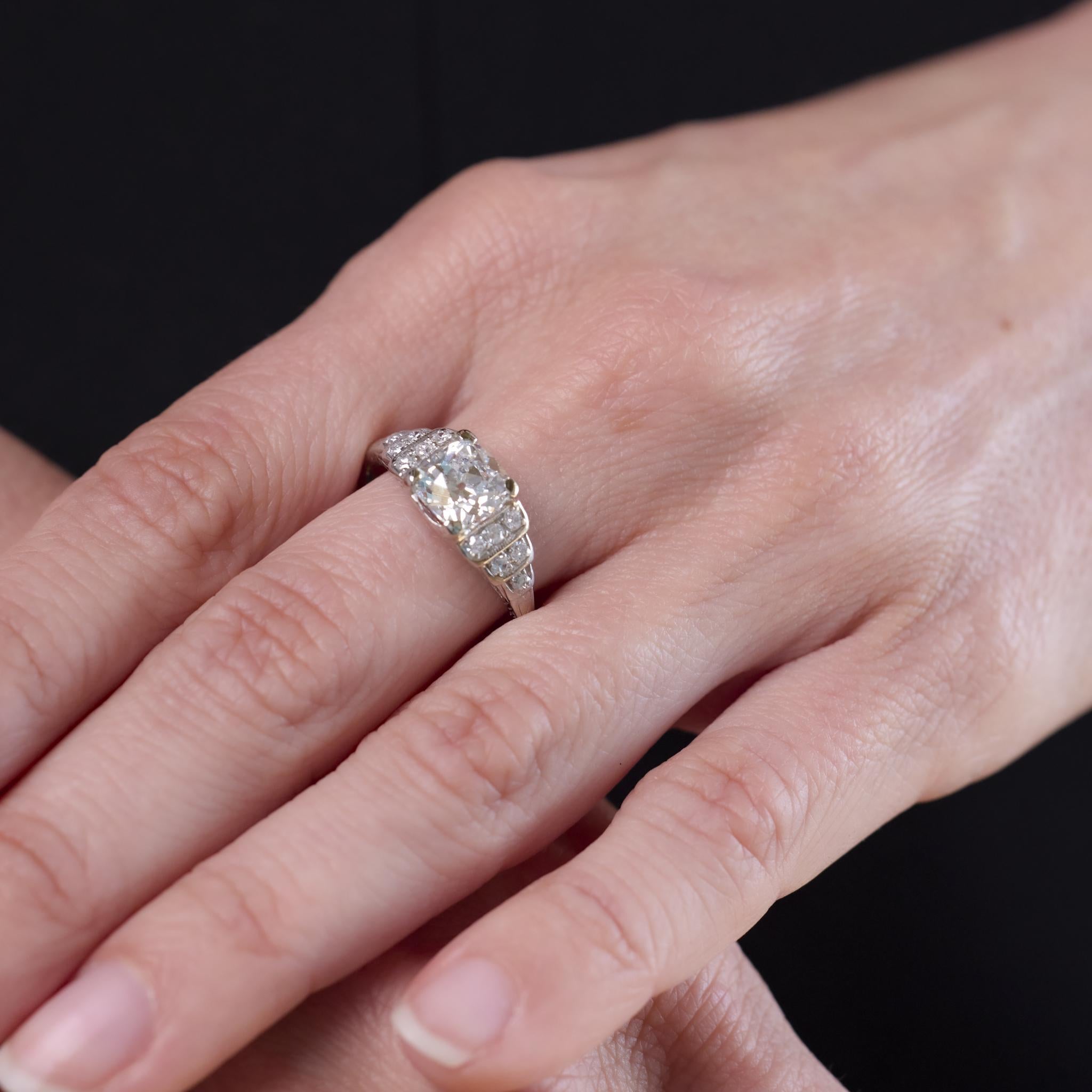 Art Deco GIA 1.96 carat diamond platinum engagement ring (Alteuropäischer Brillantschliff) im Angebot