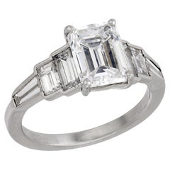 Platin-Verlobungsring, Art déco, GIA 2,01 Karat Diamant im Smaragdschliff, Platin