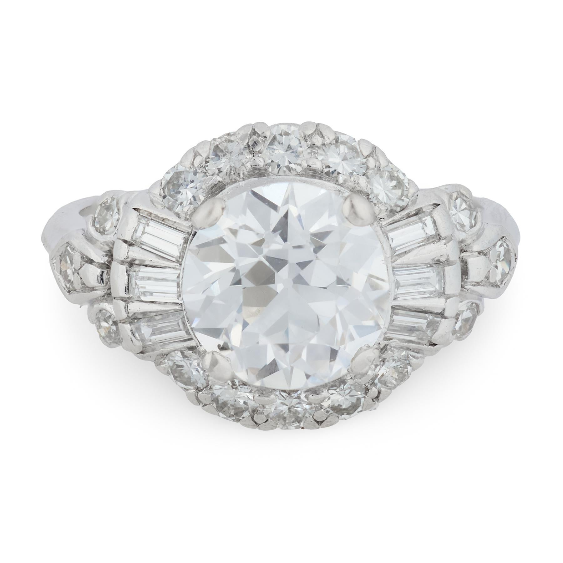 Anillo de compromiso de platino con diamante talla europea antigua Art Déco GIA de 2.04 quilates Art Decó en venta