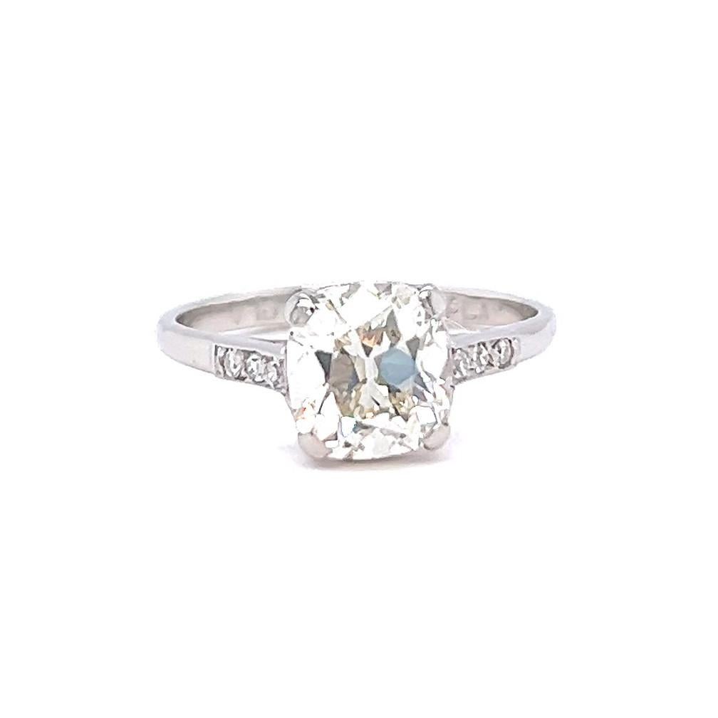 Art Deco GIA 2.18 Carats Cushion Cut Diamond Platinum Engagement Ring In Excellent Condition In Beverly Hills, CA