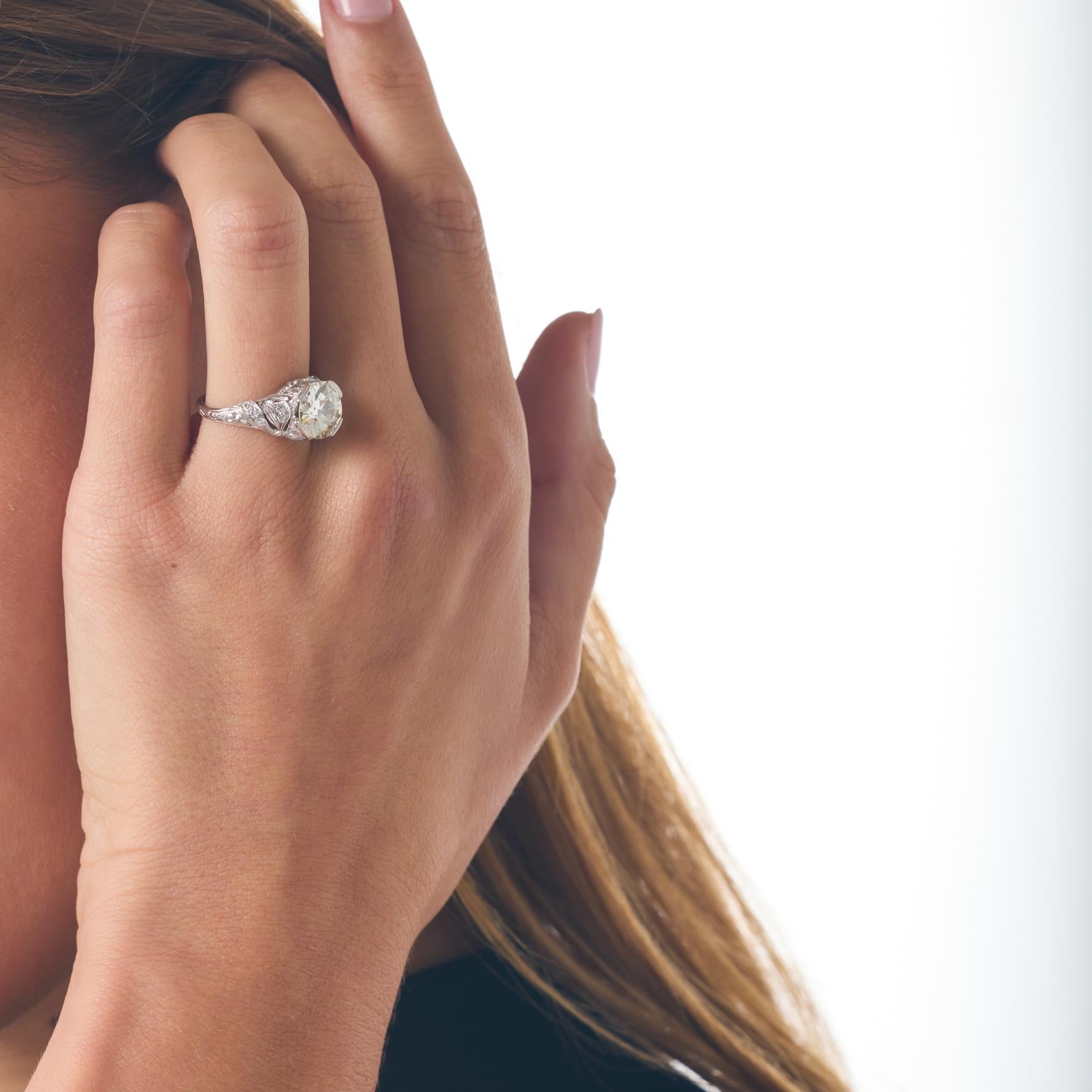 Platin-Verlobungsring, Art déco, GIA 2.26 Karat Diamant im alteuropäischen Schliff, Platin im Zustand „Gut“ im Angebot in Beverly Hills, CA