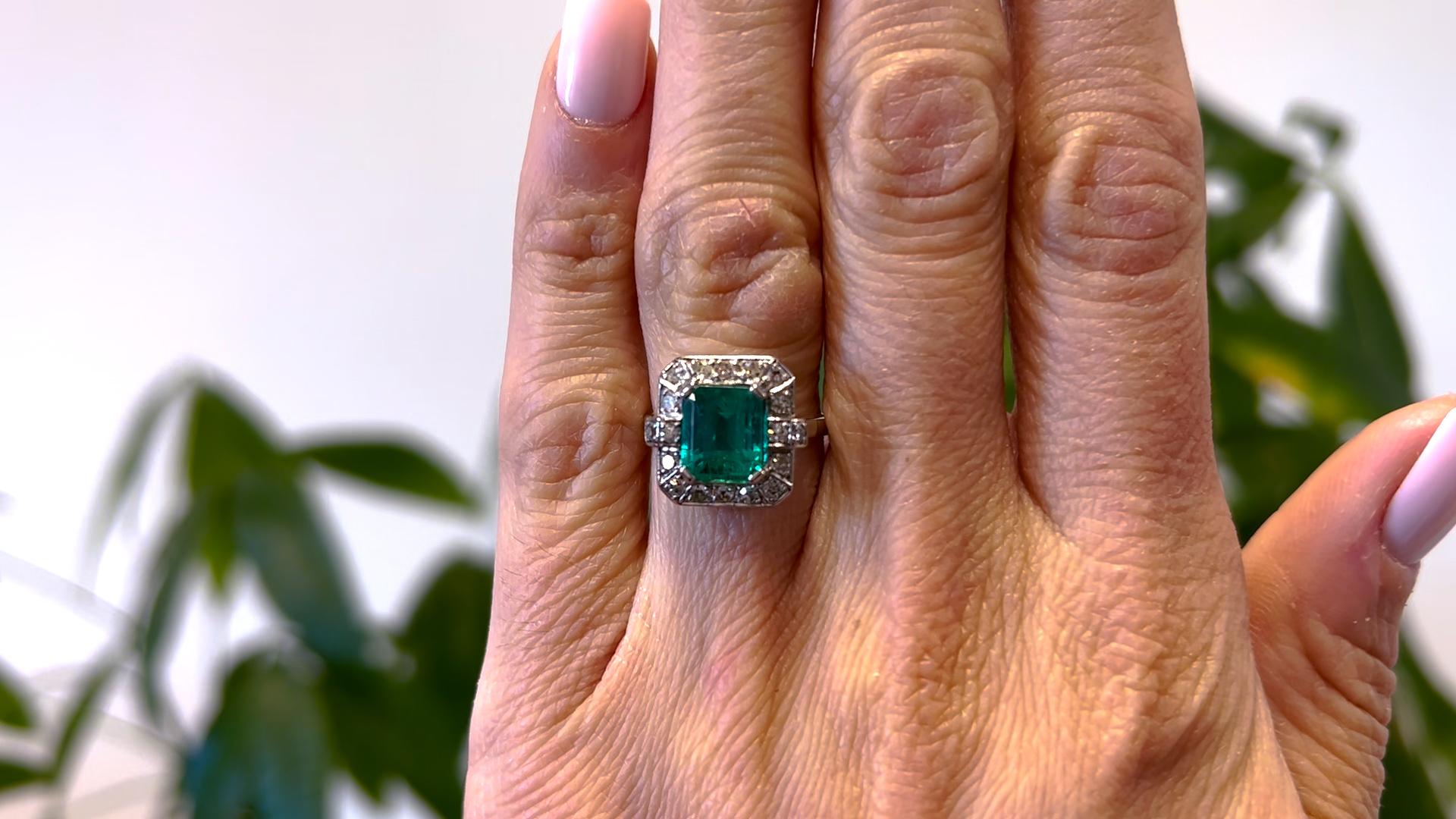 Single Cut Art Deco GIA 2.27 Carat Colombian Emerald and Diamond 18k White Gold Halo Ring For Sale
