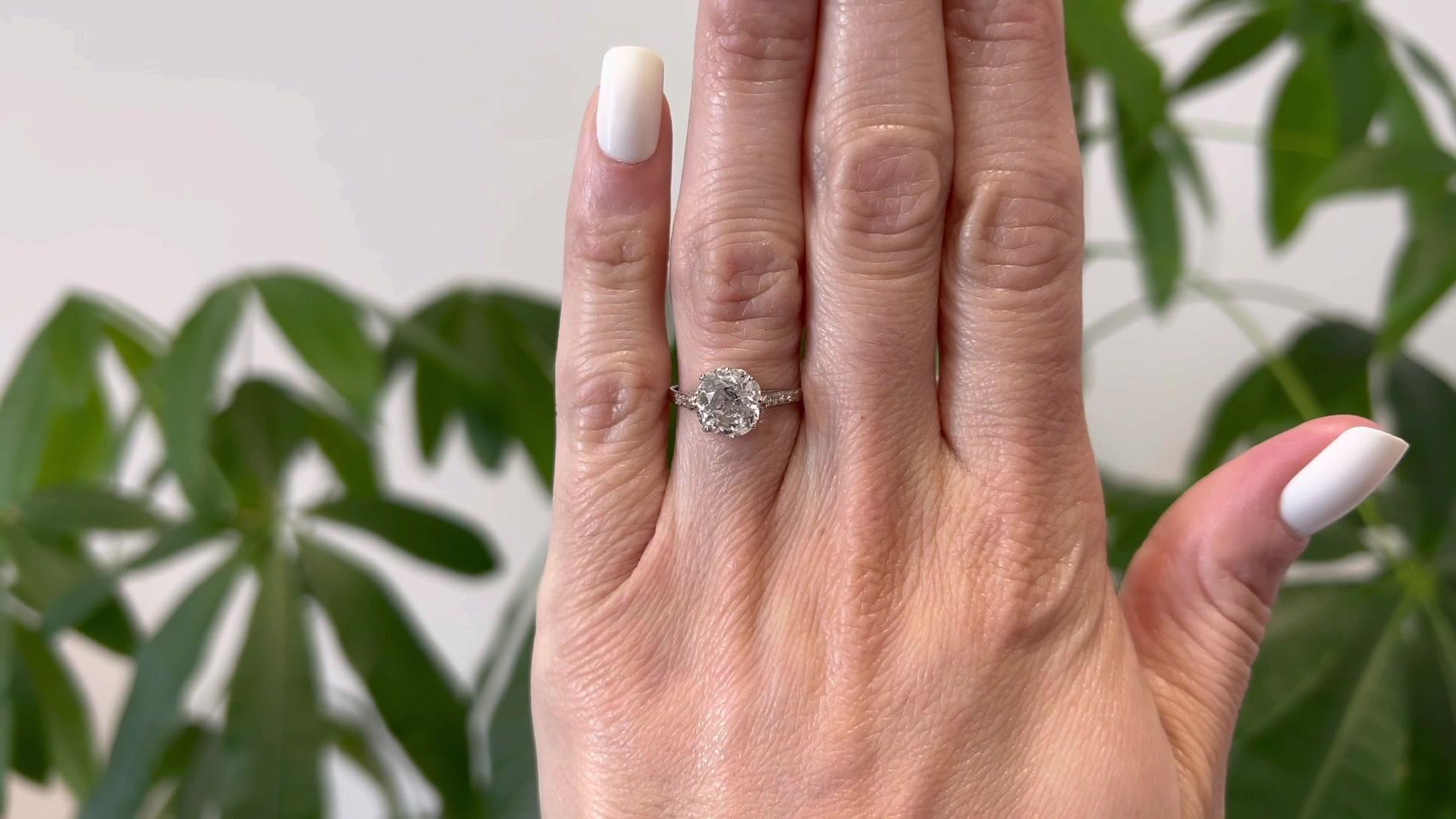 Art Deco GIA 2.34 Carats Old Mine Cut Diamond Platinum Ring In Good Condition In Beverly Hills, CA