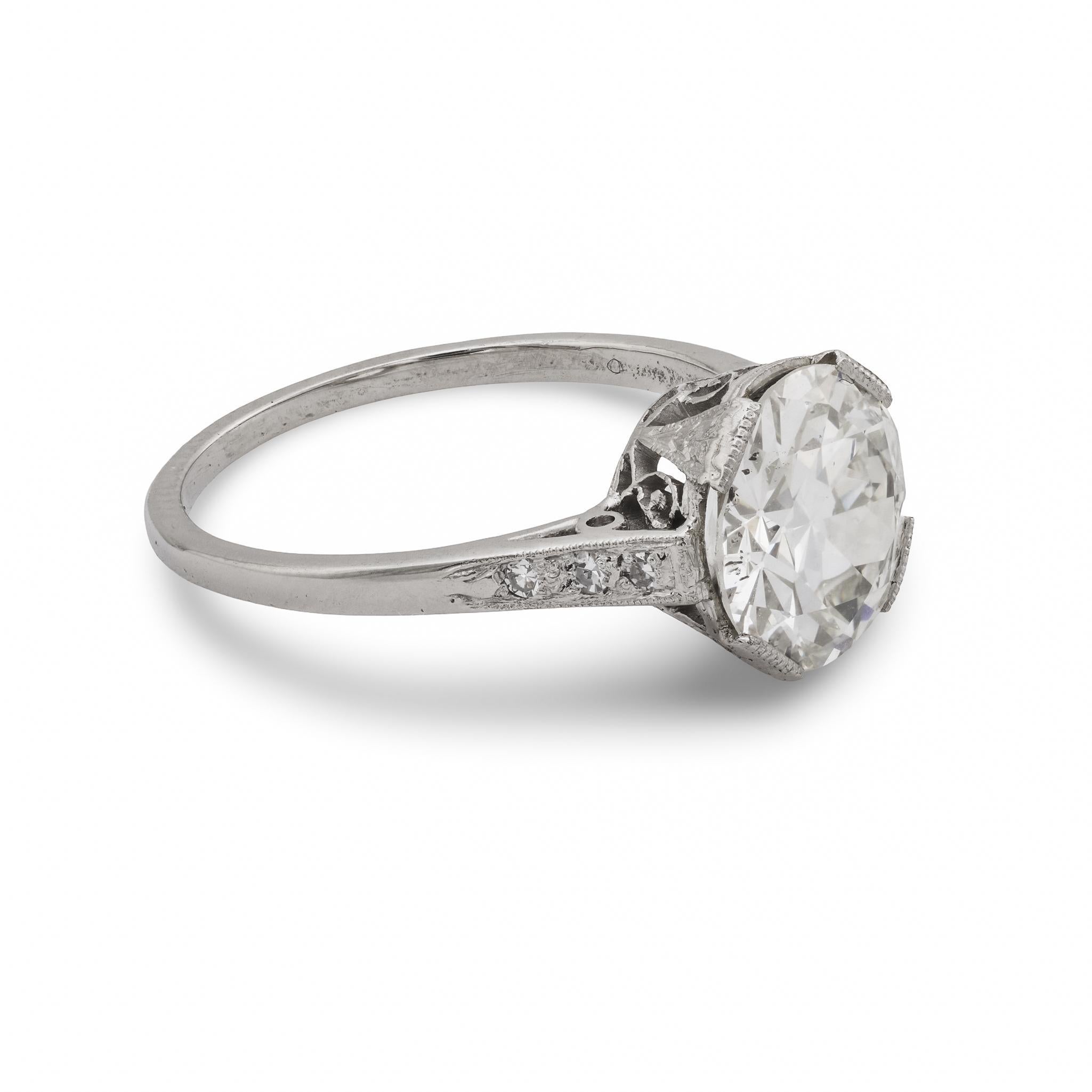 Bague de fiançailles Art déco en platine avec diamant taille européenne ancienne de 2.37 carats certifié GIA Pour femmes en vente