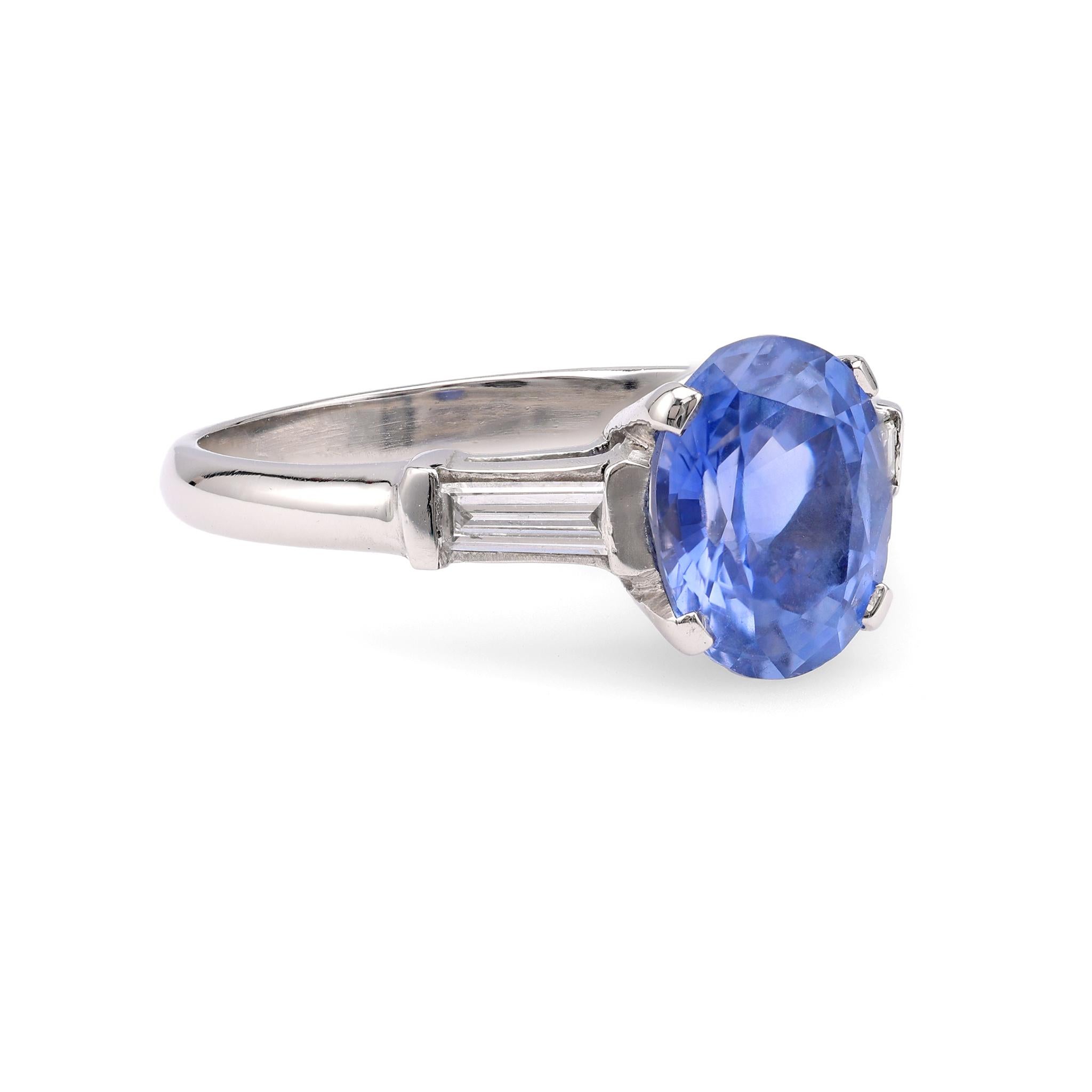 Art Deco GIA 2.41 Carat Ceylon No Heat Sapphire Diamond Platinum Ring In Good Condition For Sale In Beverly Hills, CA